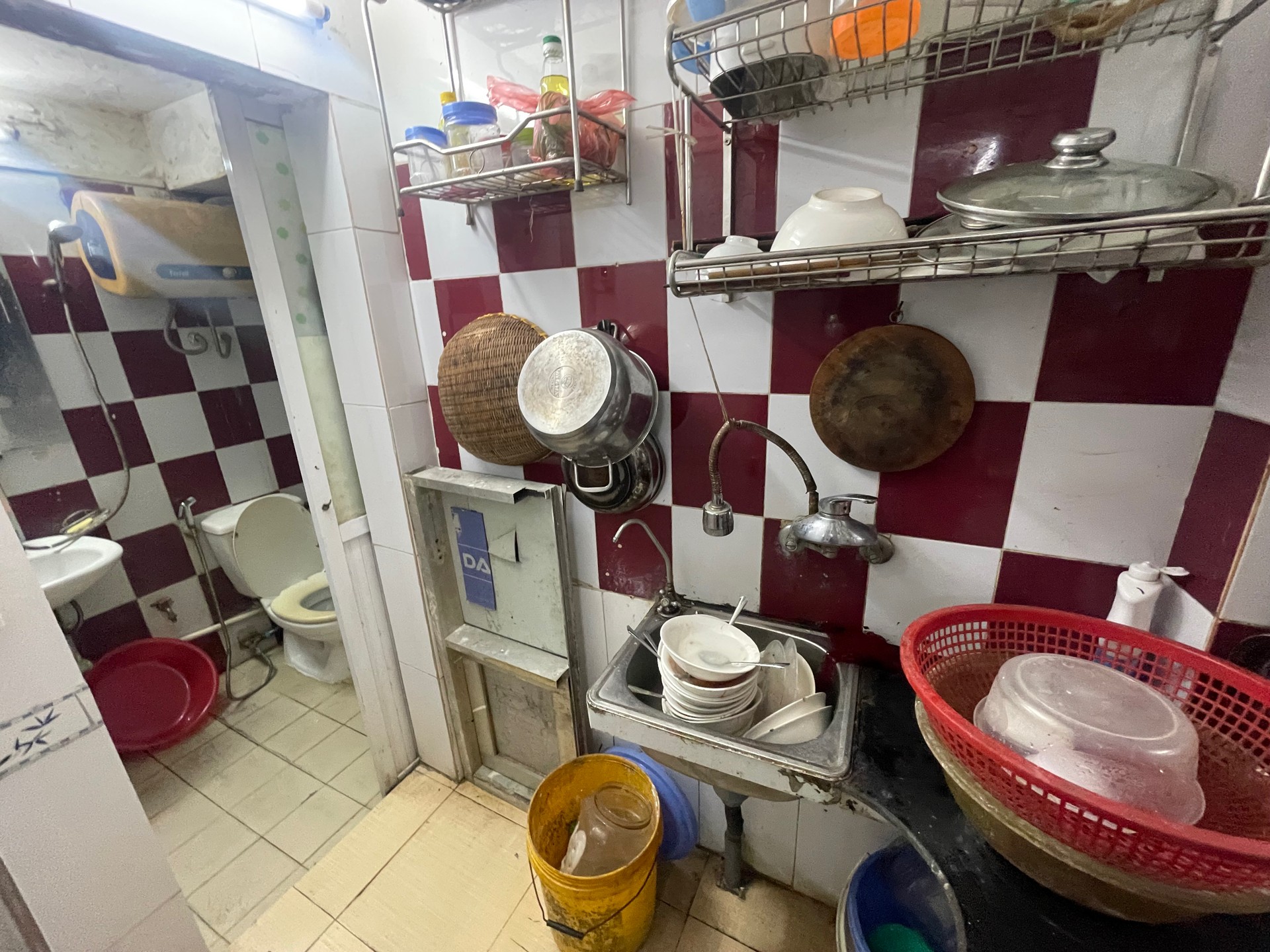 Bán nhà Thanh Nhàn - diện tích 14m2 1 tầng - Nhà B2 Tập thể Trại Găng - giá 4,75 tỷ