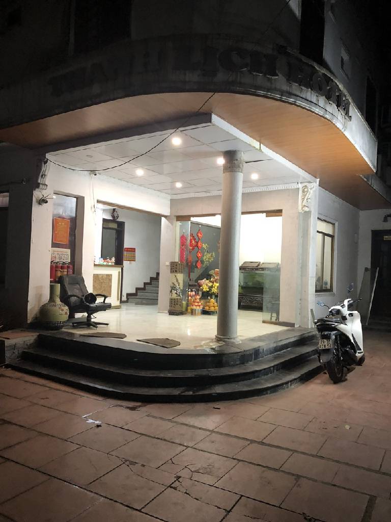 Bán nhà Kim Ngưu - diện tích 330m2 7 tầng - Khách sạn thanh lịch - giá 63 tỷ