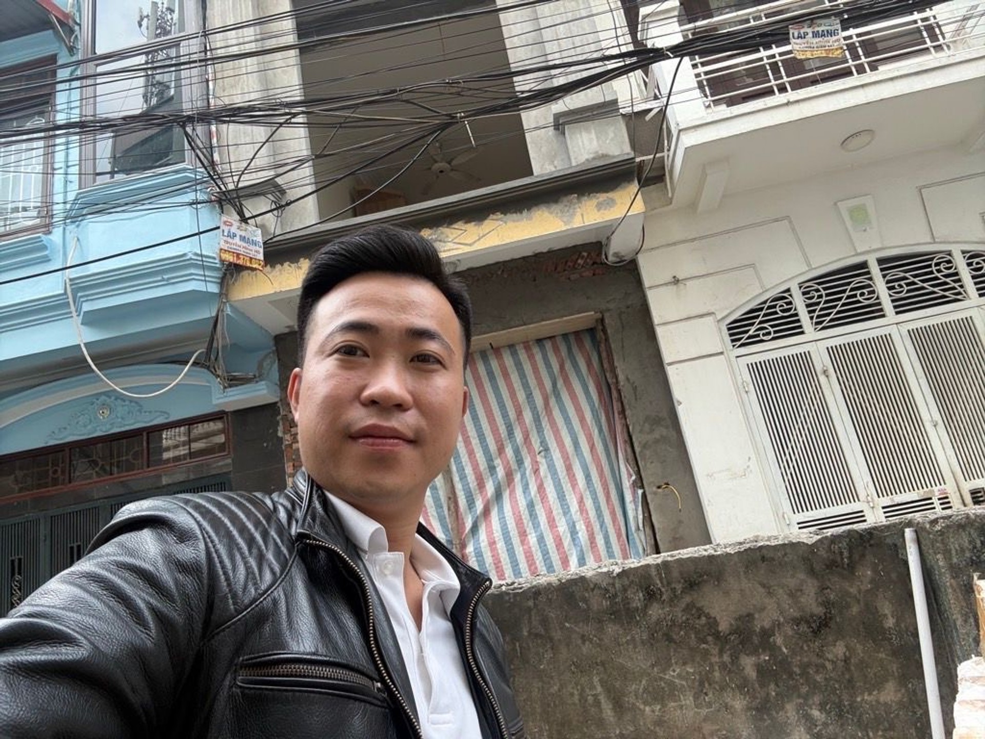 Bán nhà Hoàng Mai - diện tích 41m2 4 tầng - Ngõ rộng thoáng - giá 12,2 tỷ