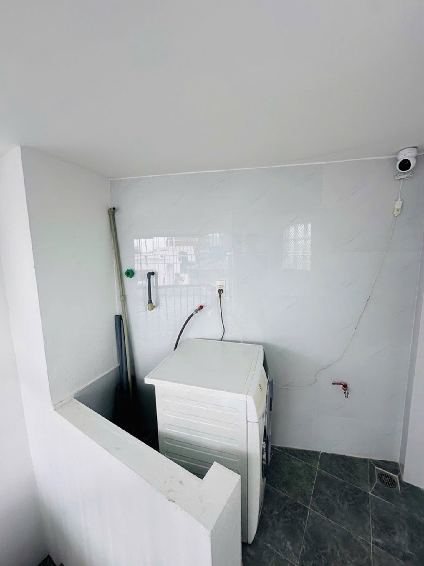 Bán nhà Trần Khát Chân - diện tích 41m2 5 tầng - Nhà mặt tiền rộng, chia làm 2 căn riêng biệt - giá 12,8 tỷ