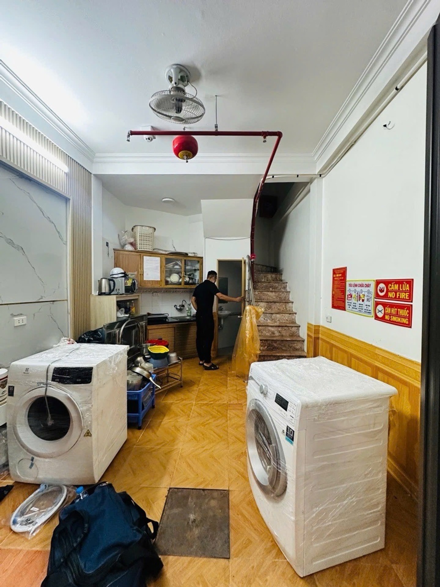 Bán nhà Trần Khát Chân - diện tích 41m2 5 tầng - Nhà mặt tiền rộng, chia làm 2 căn riêng biệt - giá 12,8 tỷ