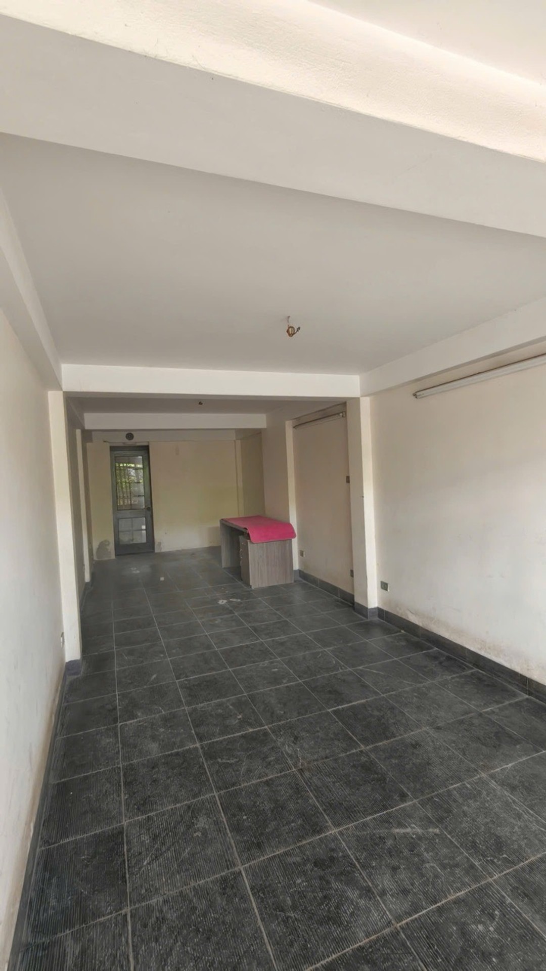 Bán nhà Đường Bờ Sông Sét - diện tích 54m2 6 tầng - Nhà 2 mặt tiền kinh doanh - giá 28,8 tỷ
