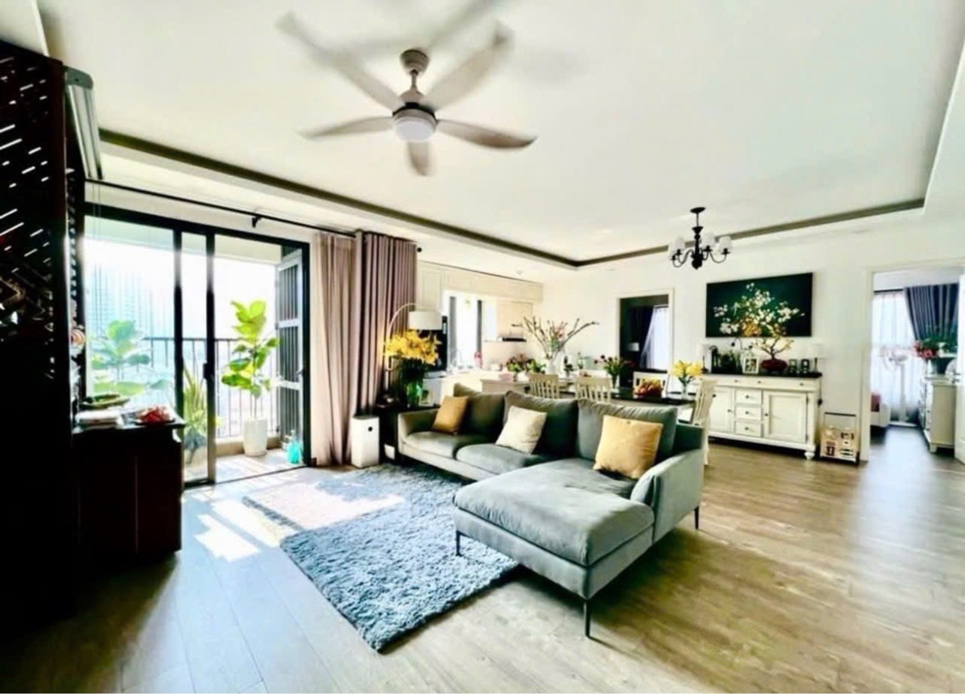 Bán nhà Minh Khai - diện tích 97m2 11 tầng - Lô góc 3 mặt thoáng - giá 11,4 tỷ