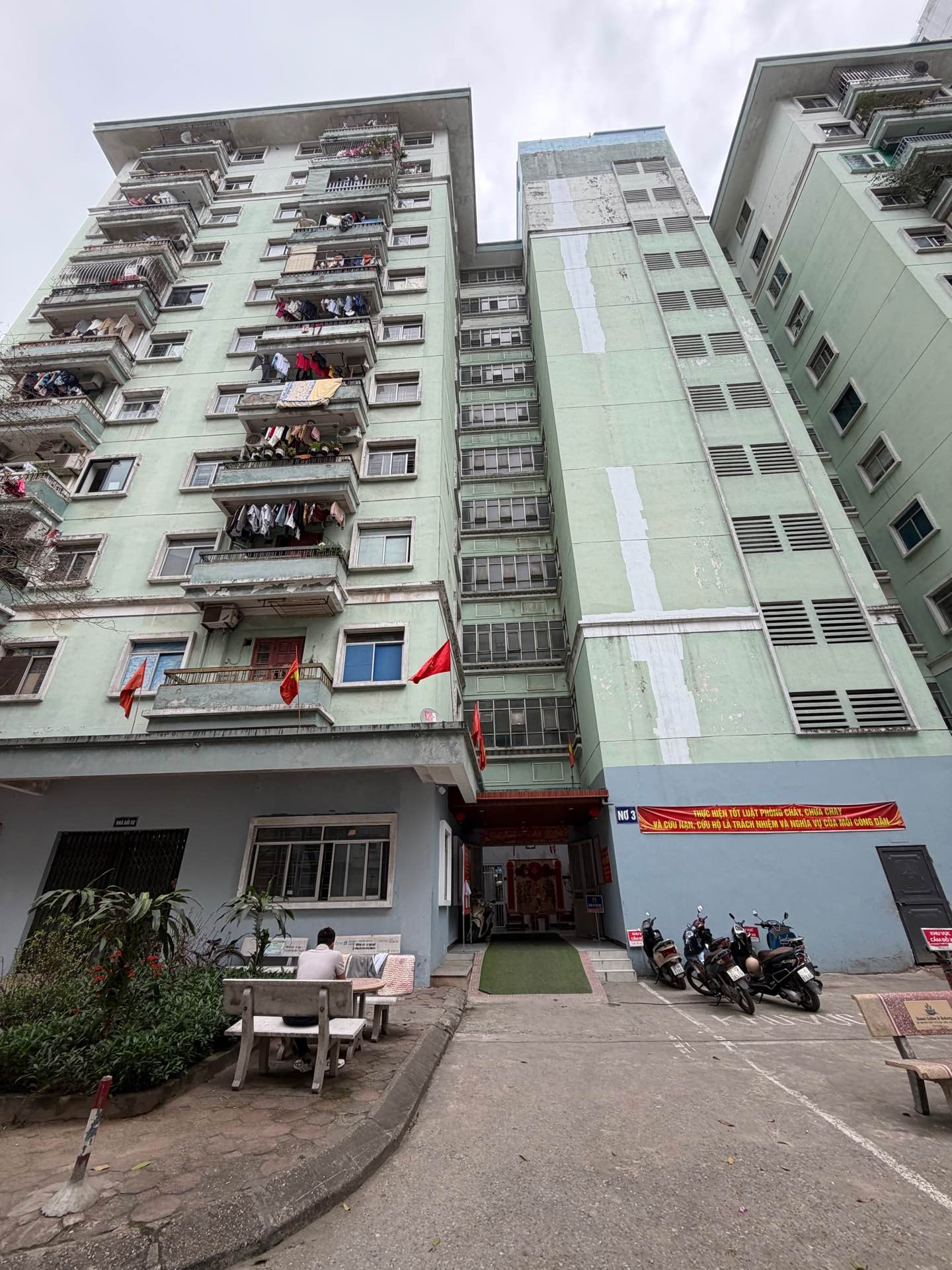Bán nhà Hoàng Mai - diện tích 76m2 9 tầng - LÔ GÓC 3 MẶT THOÁNG - giá 6,2 tỷ
