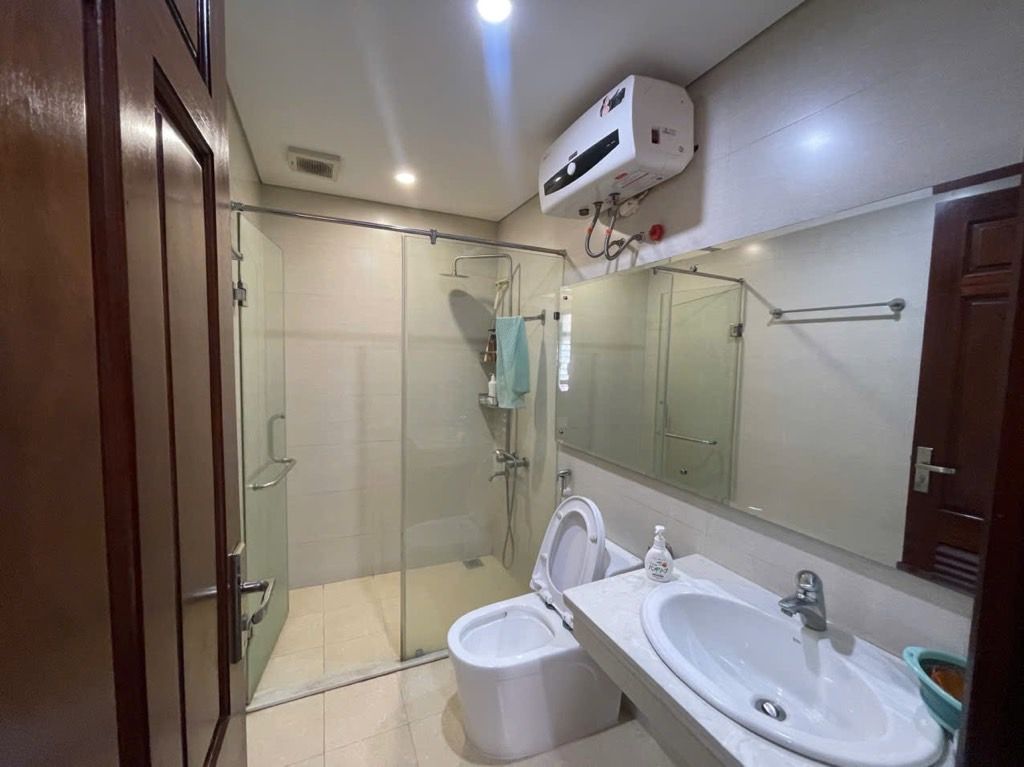 Bán nhà Thái Hà - diện tích 66.8m2 8 tầng - Ô tô tránh - giá 50 tỷ