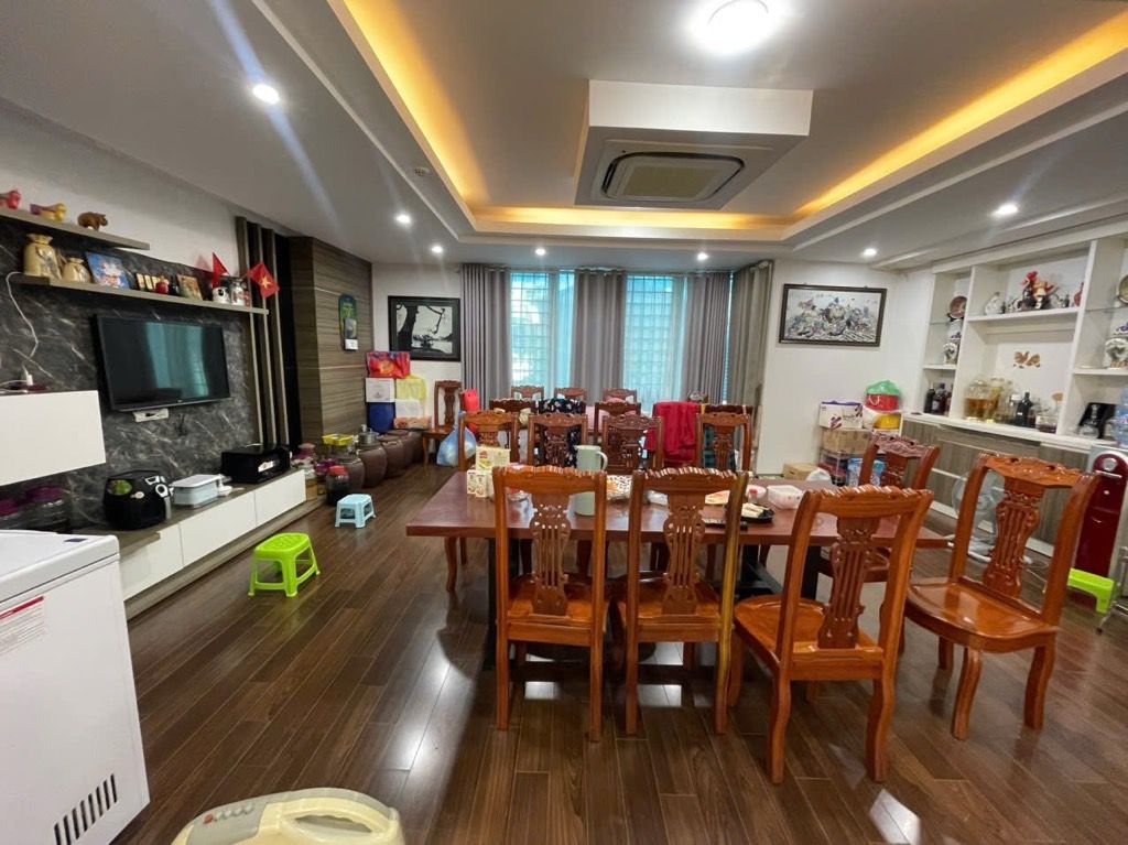 Bán nhà Thái Hà - diện tích 66.8m2 8 tầng - Ô tô tránh - giá 50 tỷ