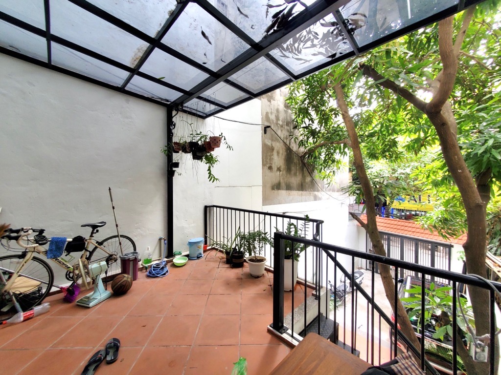 Bán nhà Nguyễn Ngọc Nại - diện tích 114m2 4 tầng - ô tô tránh - giá 60 tỷ