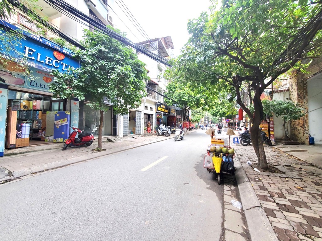 Bán nhà Nguyễn Ngọc Nại - diện tích 114m2 4 tầng - ô tô tránh - giá 60 tỷ