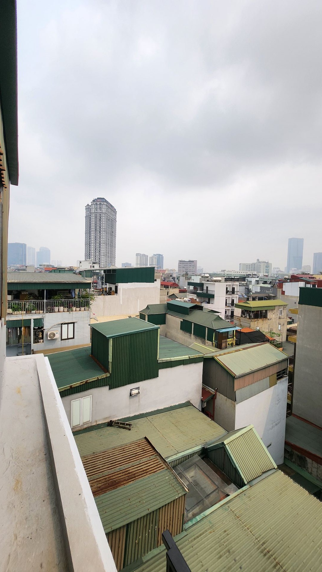 Bán nhà Pháo Đài Láng - diện tích 85m2 10 tầng - Đang cập nhật - giá 27 tỷ