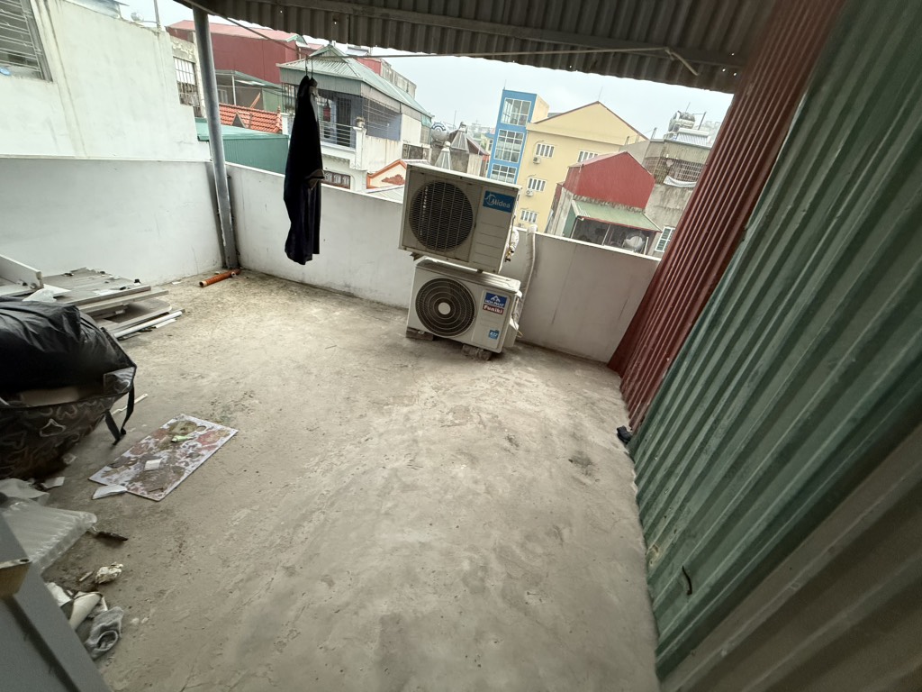 Bán nhà Định Công - diện tích 36m2 4 tầng - Ngõ 245 to như phố - giá 4,5 tỷ