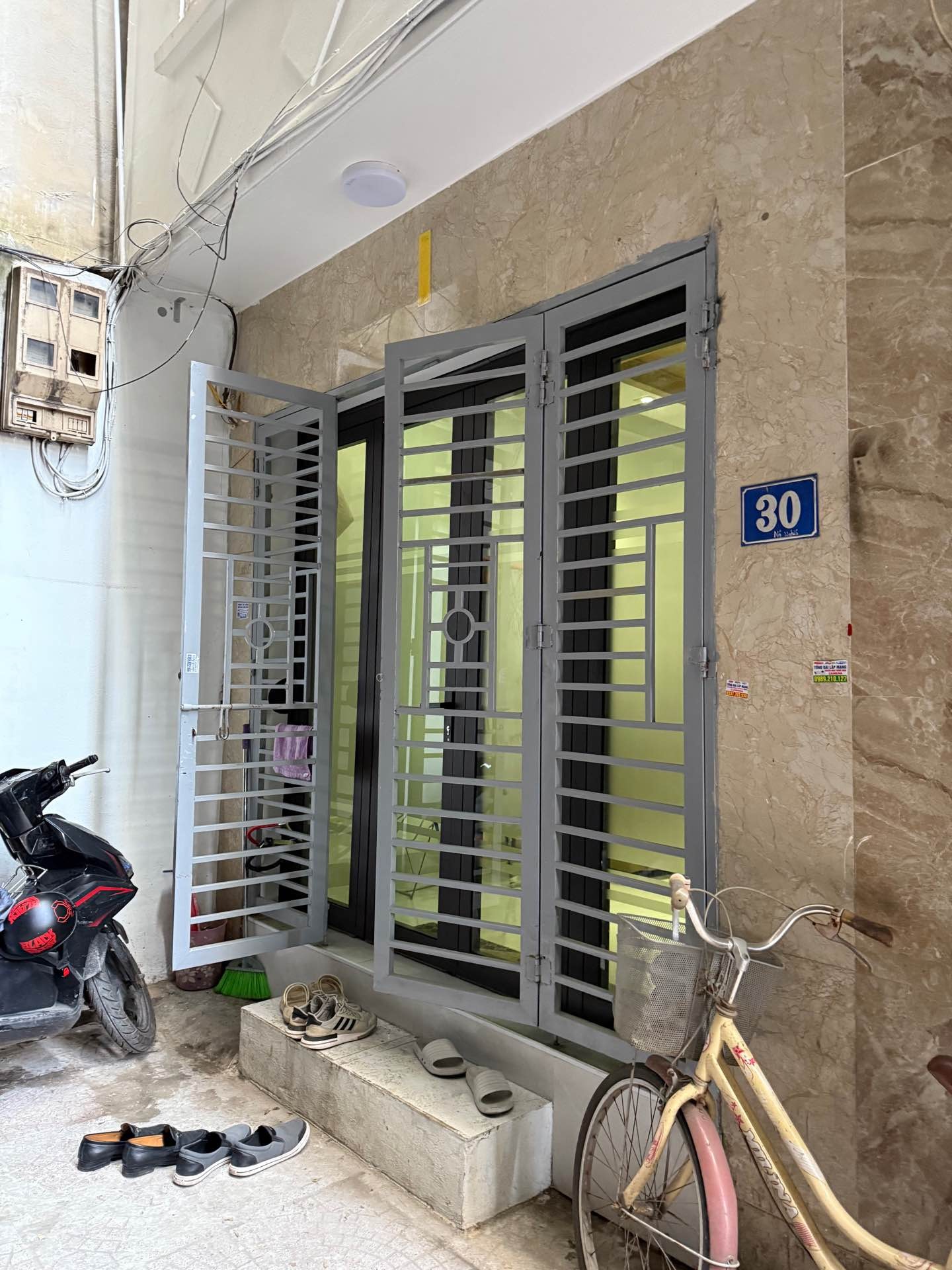 Bán nhà Giáp Nhị - diện tích 30m2 5 tầng - Ngõ ba gác - giá 7,5 tỷ