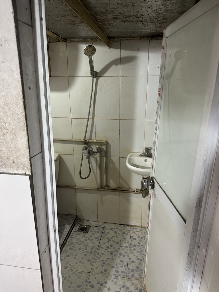 Bán nhà Kim Ngưu - diện tích 80m2 1 tầng - ô tô đỗ cửa - giá 3,4 tỷ