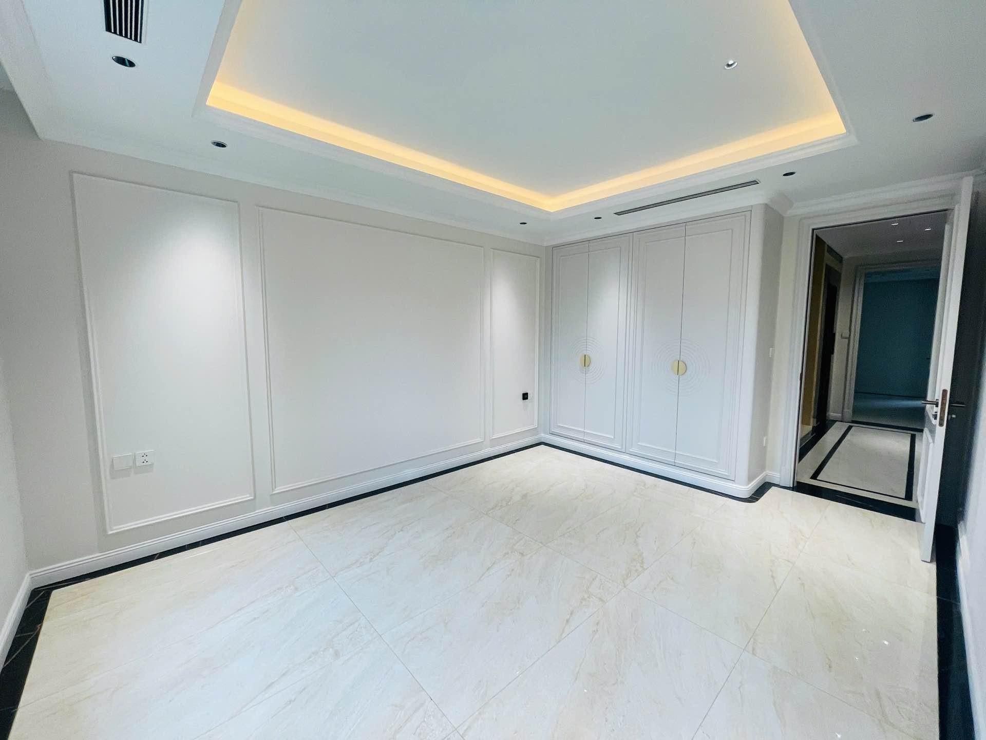 Bán nhà Tưởng Dân Bảo - diện tích 120m2 6 tầng - Lô góc 3 mặt thoáng - giá 52 tỷ