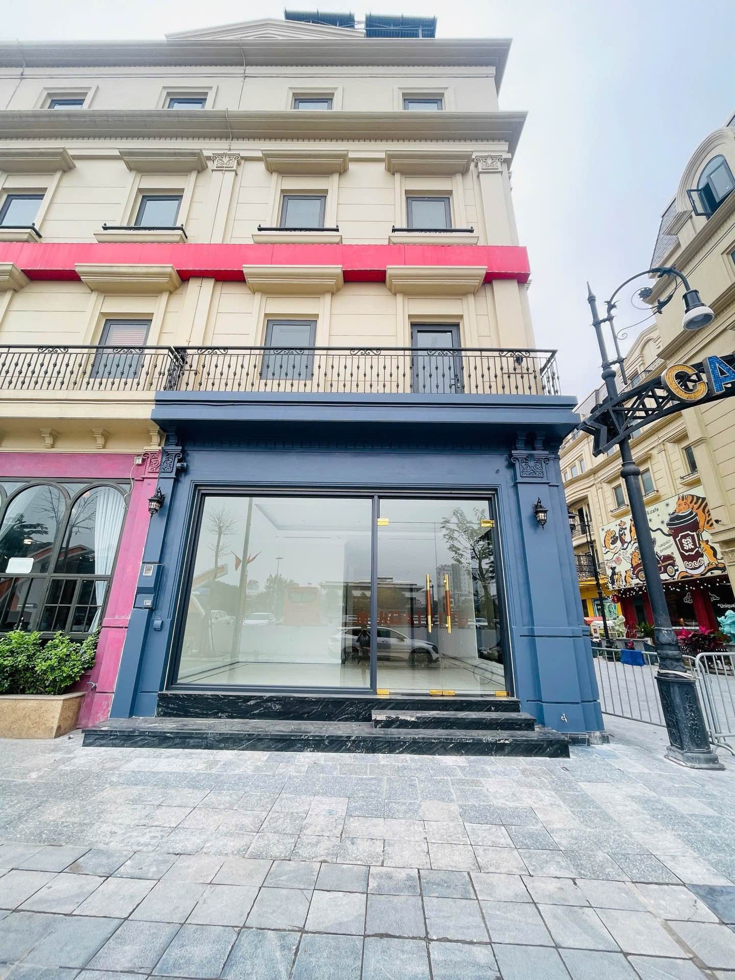 Bán nhà Tưởng Dân Bảo - diện tích 120m2 6 tầng - Lô góc 3 mặt thoáng - giá 52 tỷ