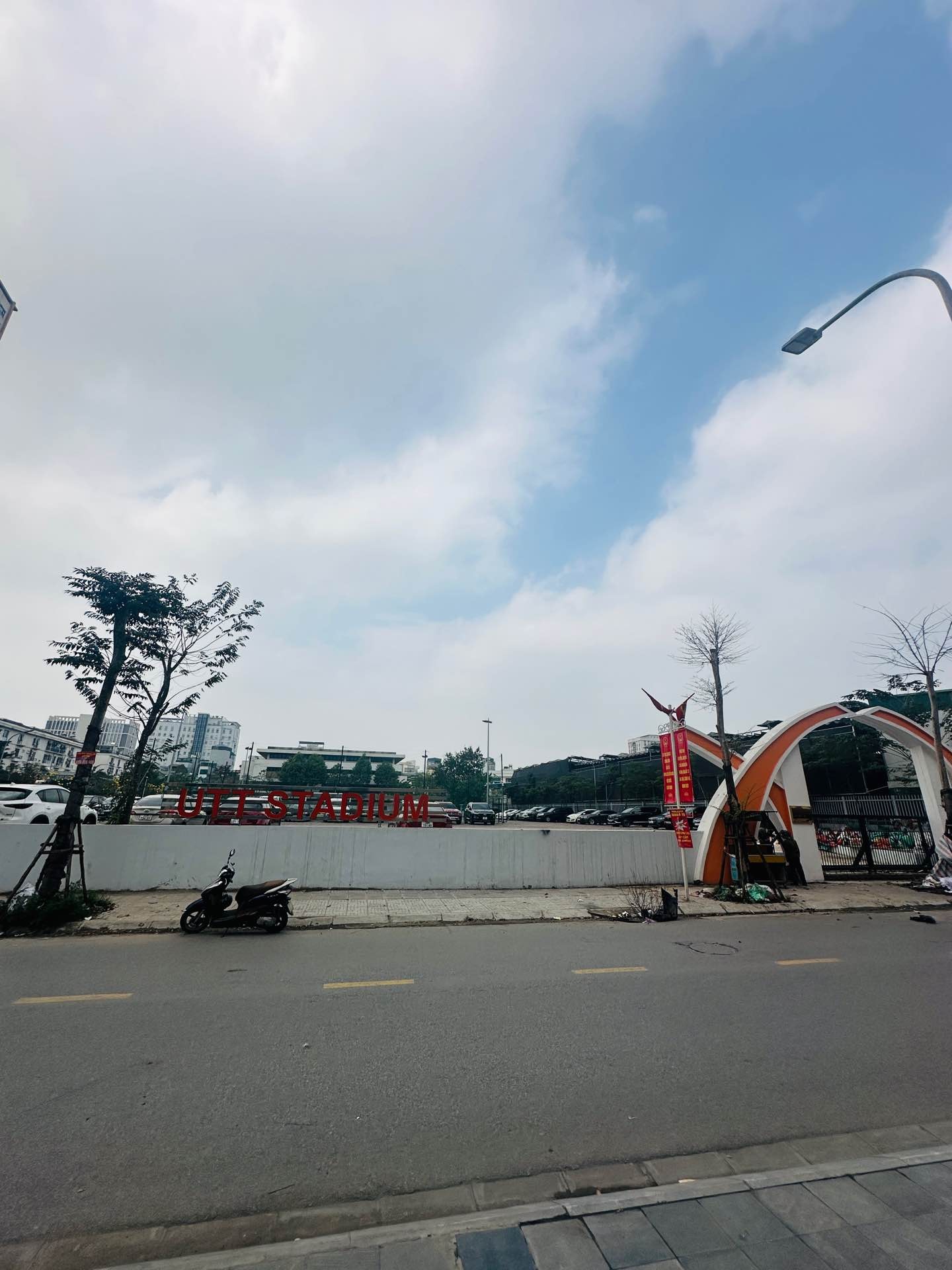 Bán nhà Tưởng Dân Bảo - diện tích 120m2 6 tầng - Lô góc 3 mặt thoáng - giá 52 tỷ