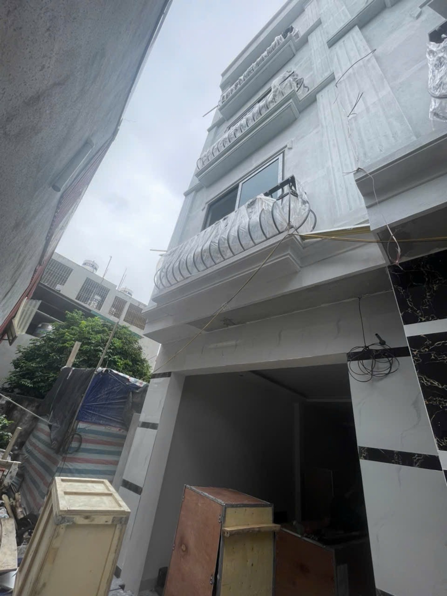 Bán nhà Thúy Lĩnh - diện tích 35m2 6 tầng - Nhà mới thang máy - giá 7,7 tỷ