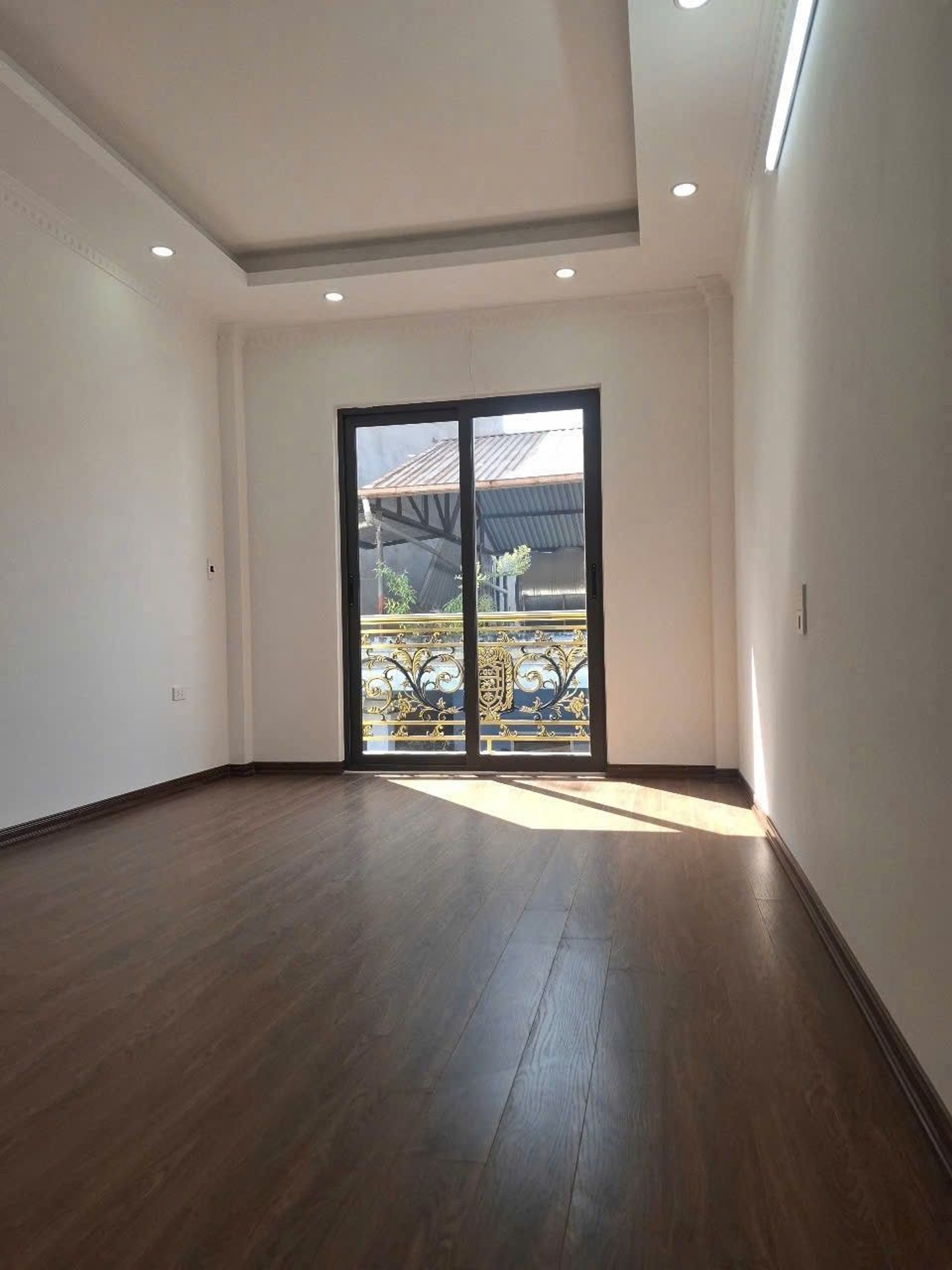 Bán nhà Thanh Đàm - diện tích 30m2 5 tầng - Nhà mới, ngõ nông thông - giá 7,2 tỷ