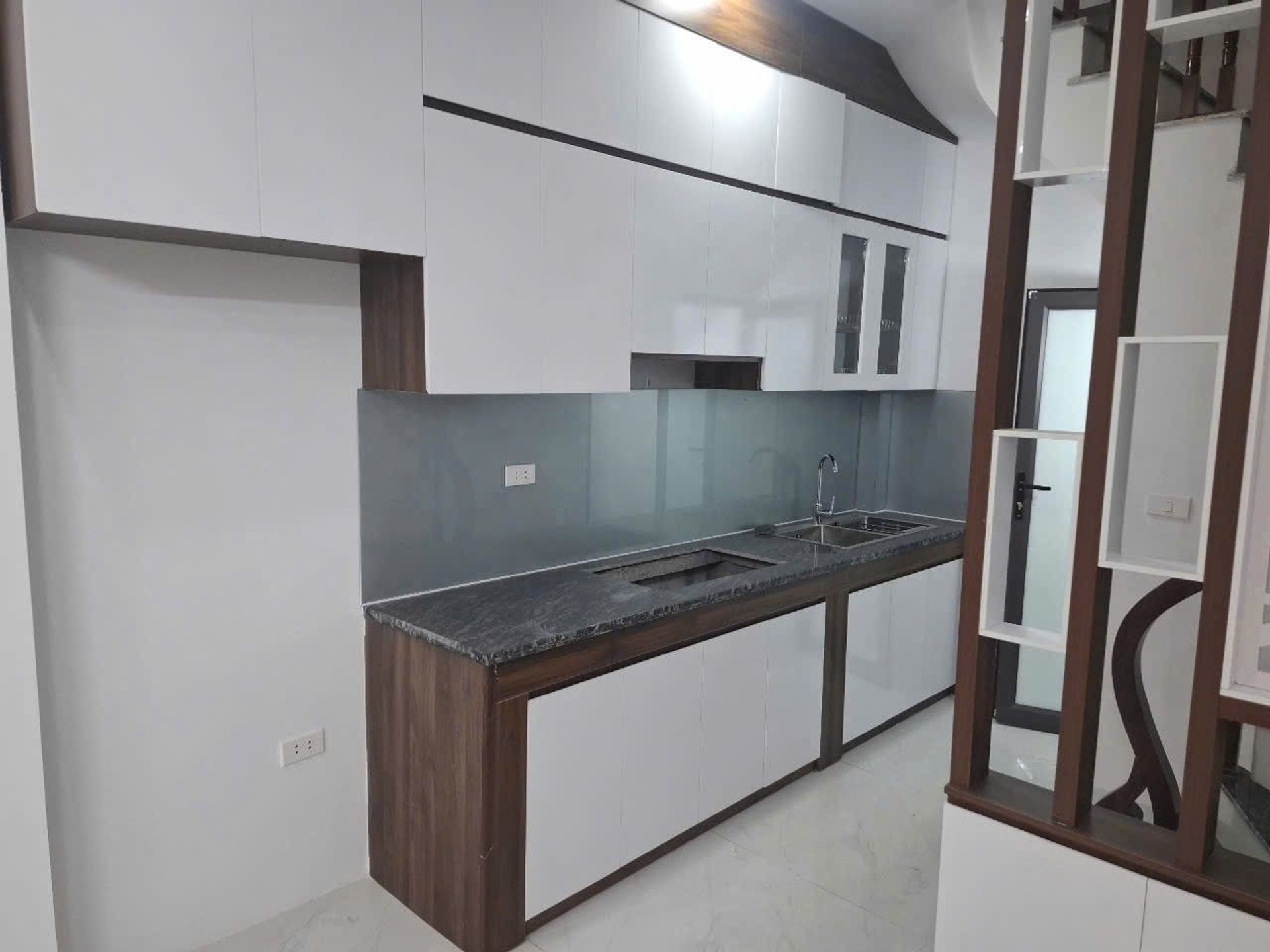 Bán nhà Thanh Đàm - diện tích 30m2 5 tầng - Nhà mới, ngõ nông thông - giá 7,2 tỷ