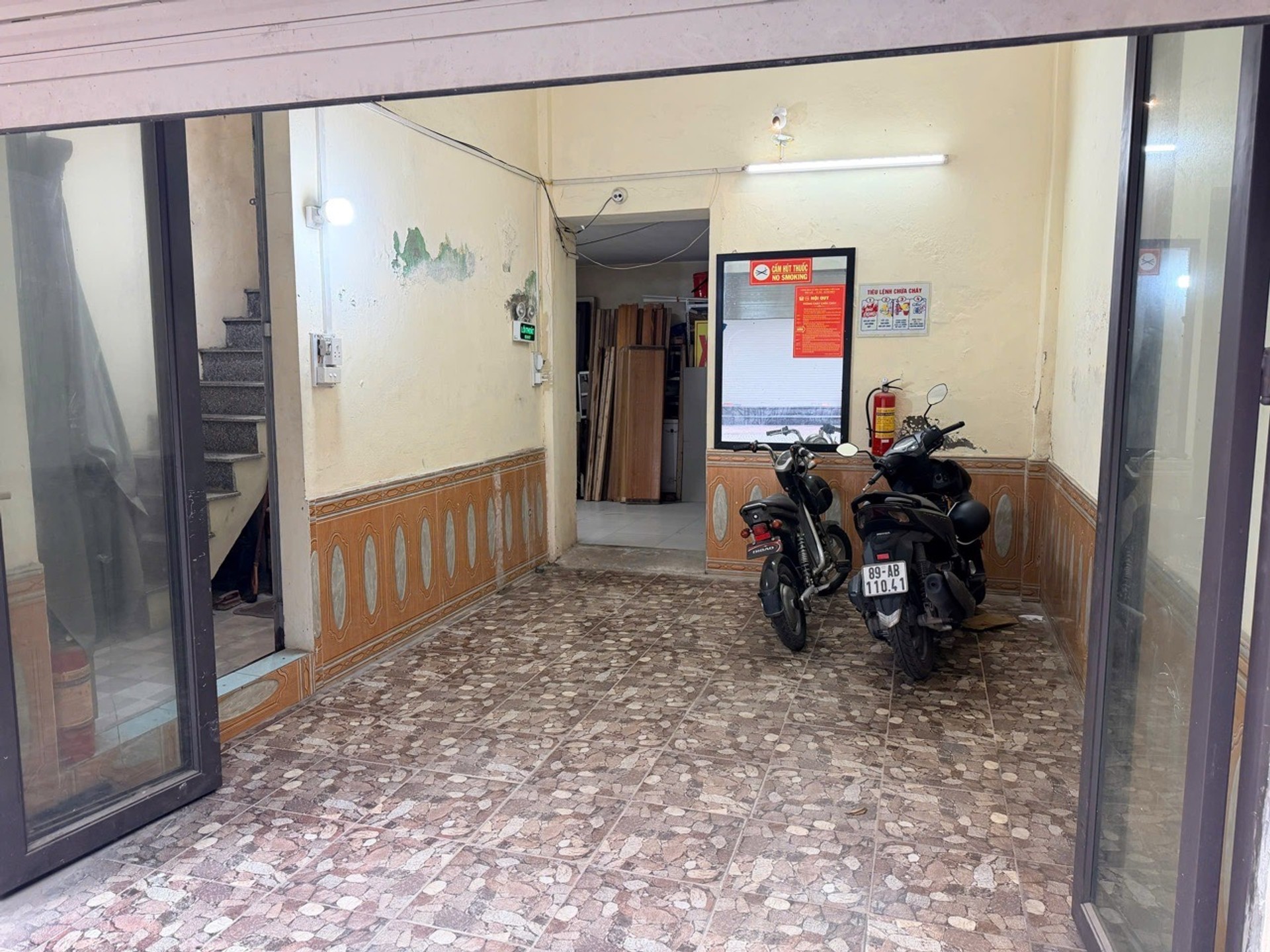 Bán nhà Tân Mai - diện tích 45m2 4 tầng - Nhà mặt ngõ ô tô tránh - giá 12 tỷ