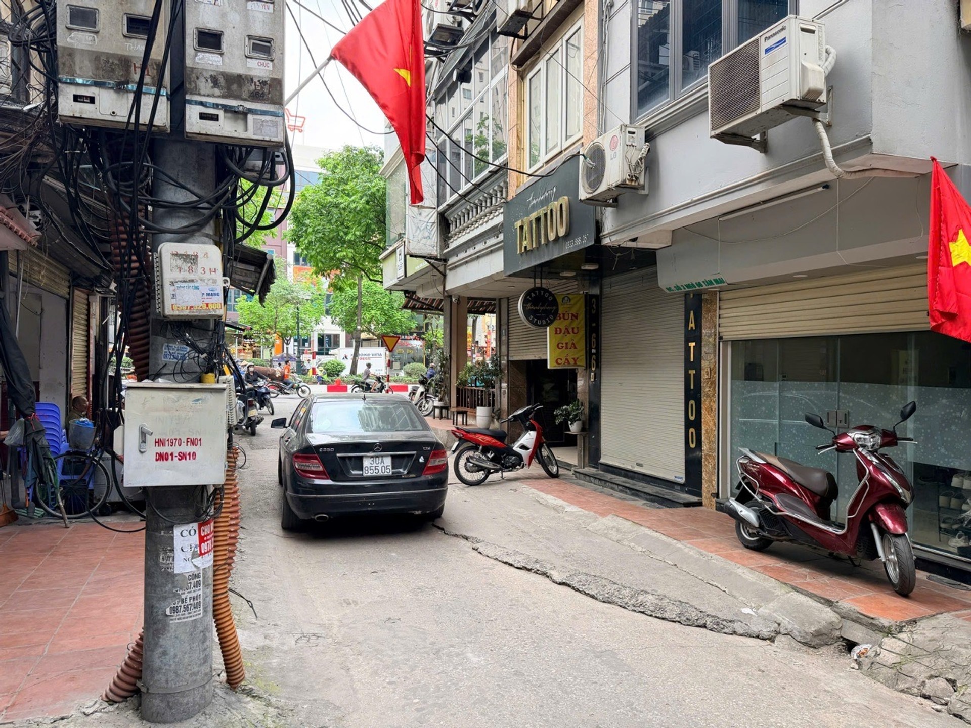Bán nhà Tân Mai - diện tích 45m2 4 tầng - Nhà mặt ngõ ô tô tránh - giá 12 tỷ