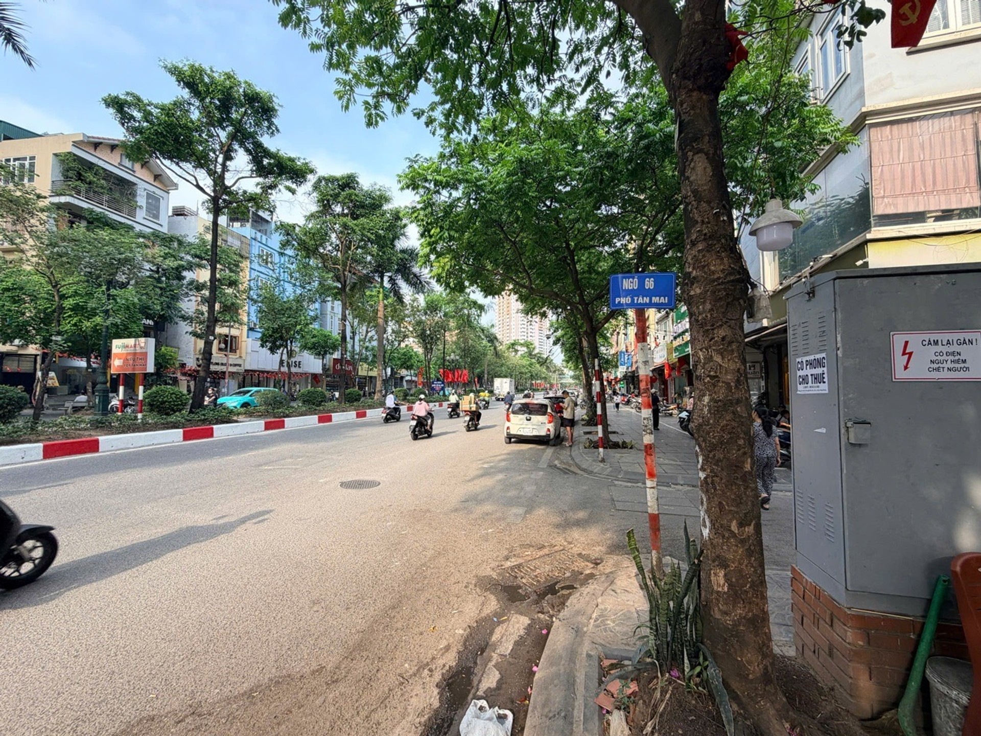 Bán nhà Tân Mai - diện tích 45m2 4 tầng - Nhà mặt ngõ ô tô tránh - giá 12 tỷ
