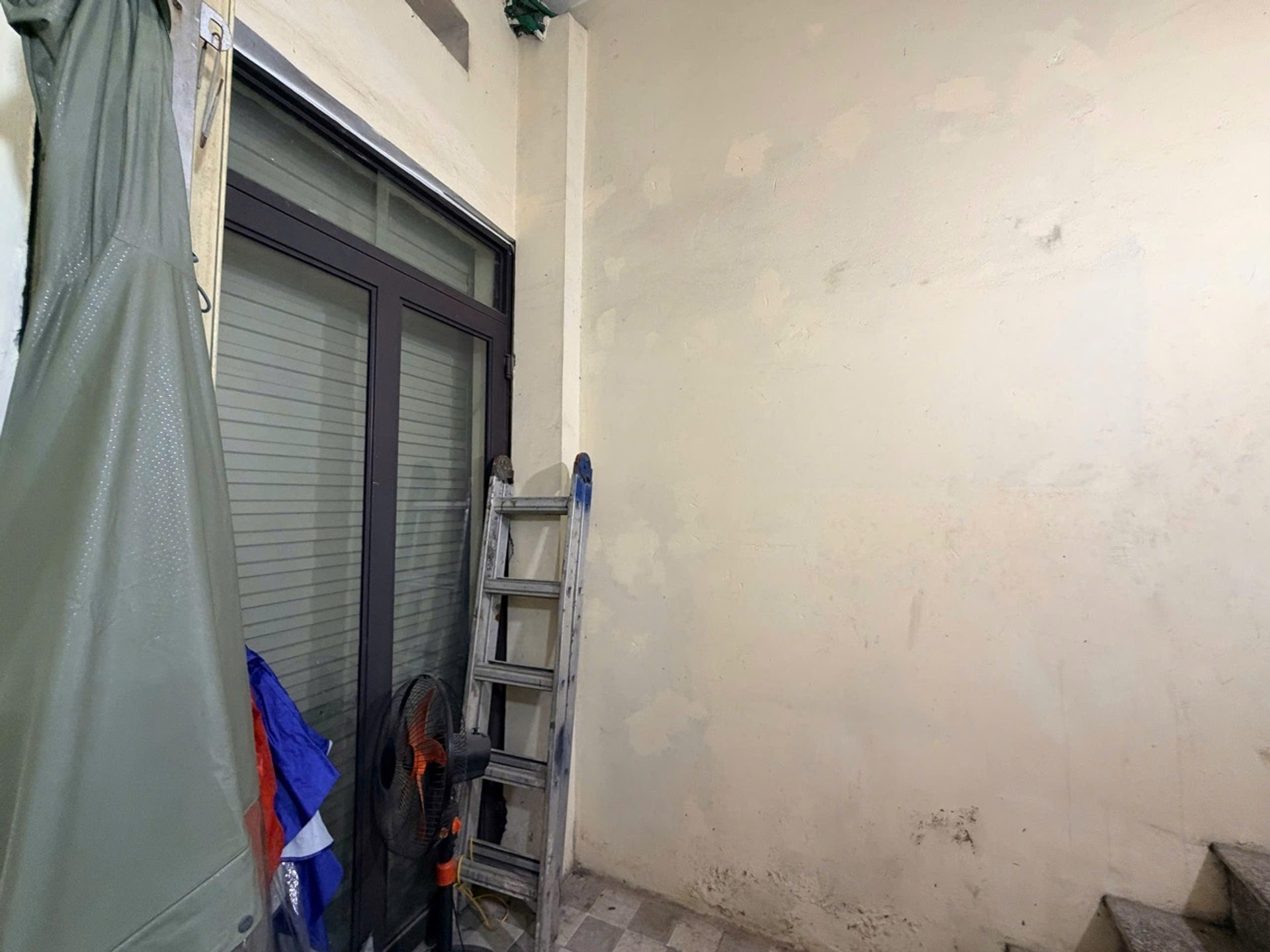 Bán nhà Tân Mai - diện tích 45m2 4 tầng - Nhà mặt ngõ ô tô tránh - giá 12 tỷ