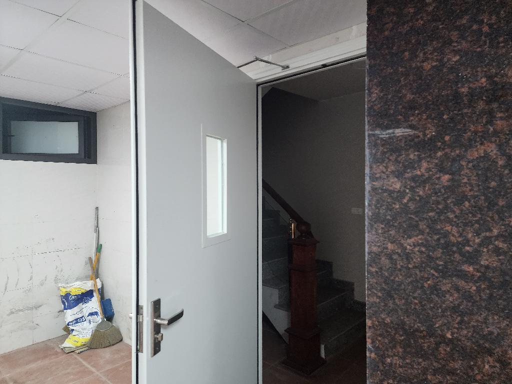 Bán nhà Thanh Nhàn - diện tích 112m2 9 tầng - Nhà lô góc, ô tô tránh - giá 54 tỷ