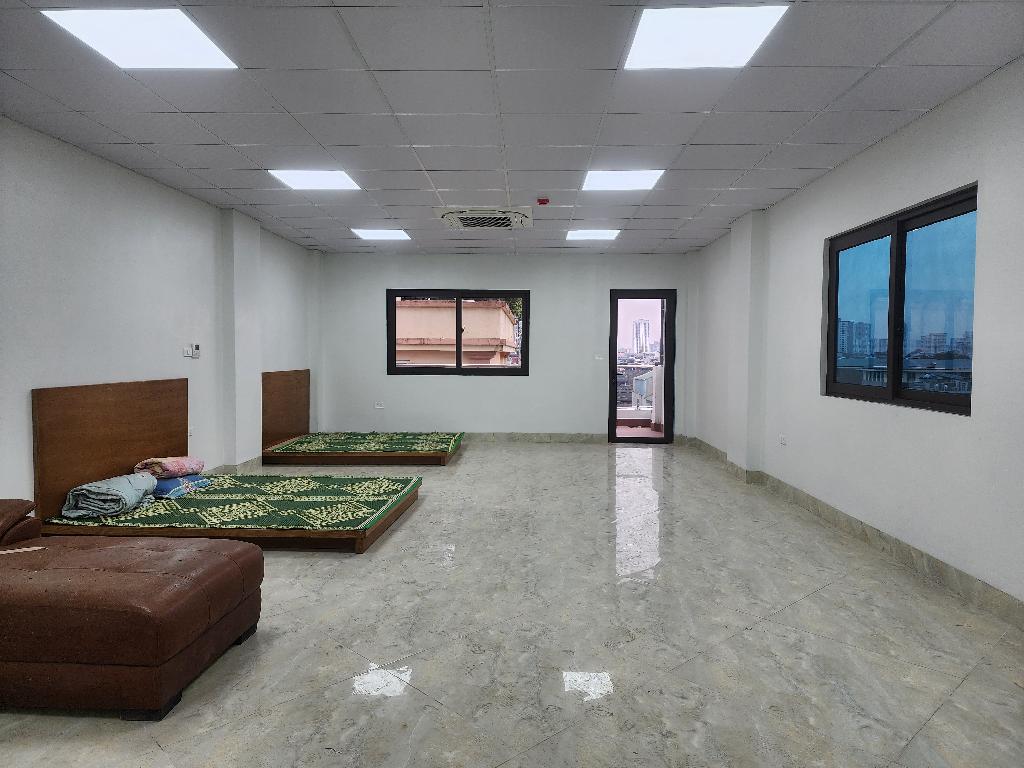 Bán nhà Thanh Nhàn - diện tích 112m2 9 tầng - Nhà lô góc, ô tô tránh - giá 54 tỷ