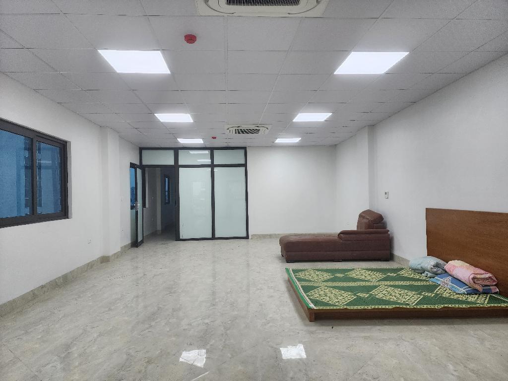 Bán nhà Thanh Nhàn - diện tích 112m2 9 tầng - Nhà lô góc, ô tô tránh - giá 54 tỷ