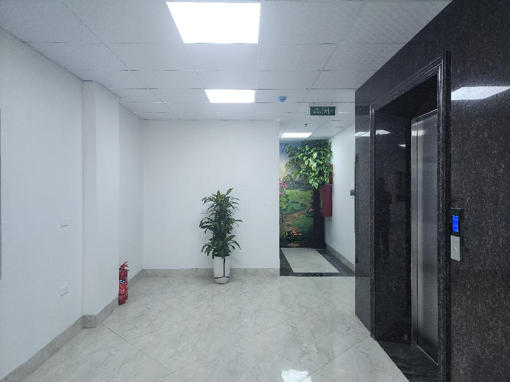 Bán nhà Thanh Nhàn - diện tích 112m2 9 tầng - Nhà lô góc, ô tô tránh - giá 54 tỷ