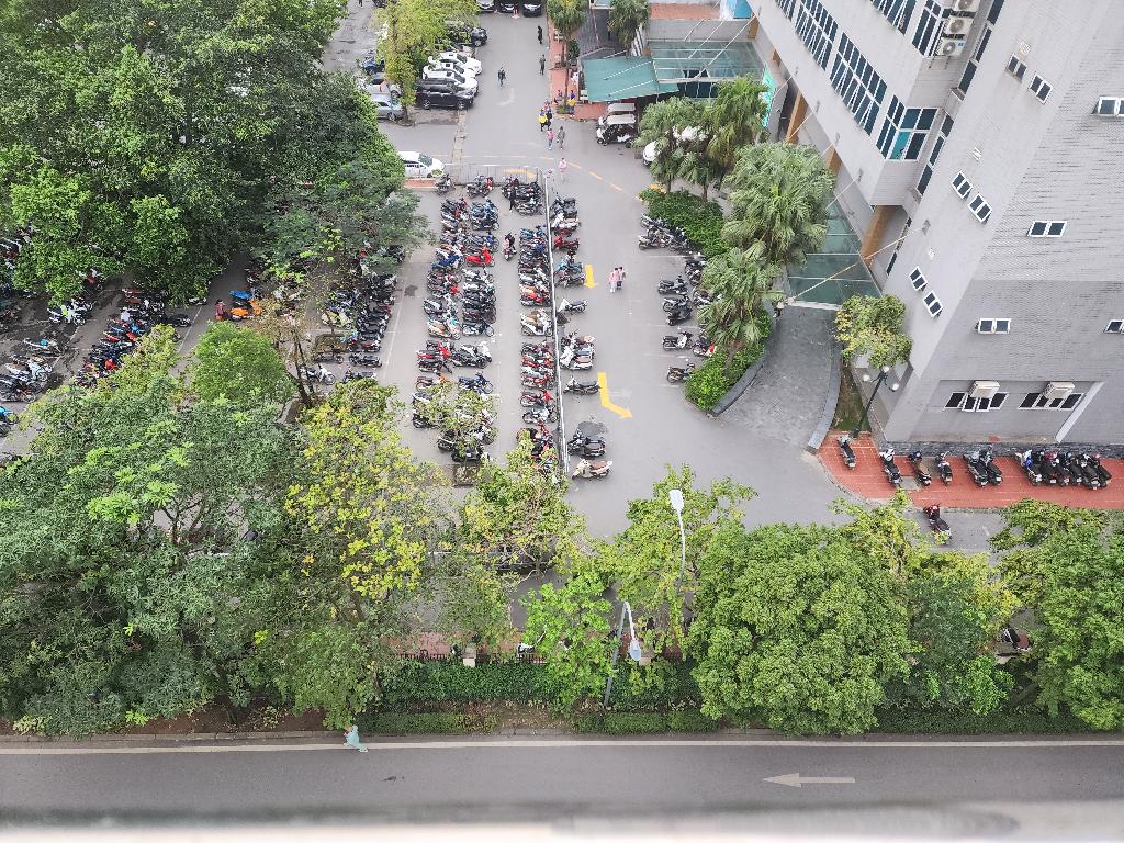 Bán nhà Thanh Nhàn - diện tích 112m2 9 tầng - Nhà lô góc, ô tô tránh - giá 54 tỷ