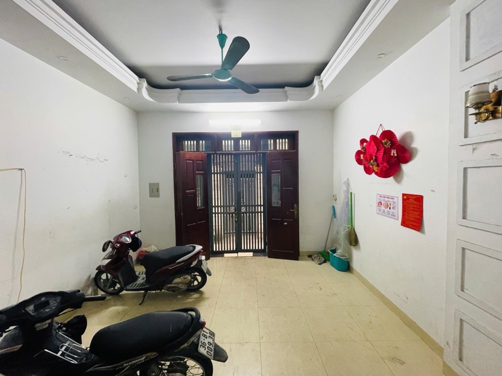Bán nhà Nguyễn Chính - diện tích 44m2 4 tầng - 2 mặt ngõ - giá 14,8 tỷ