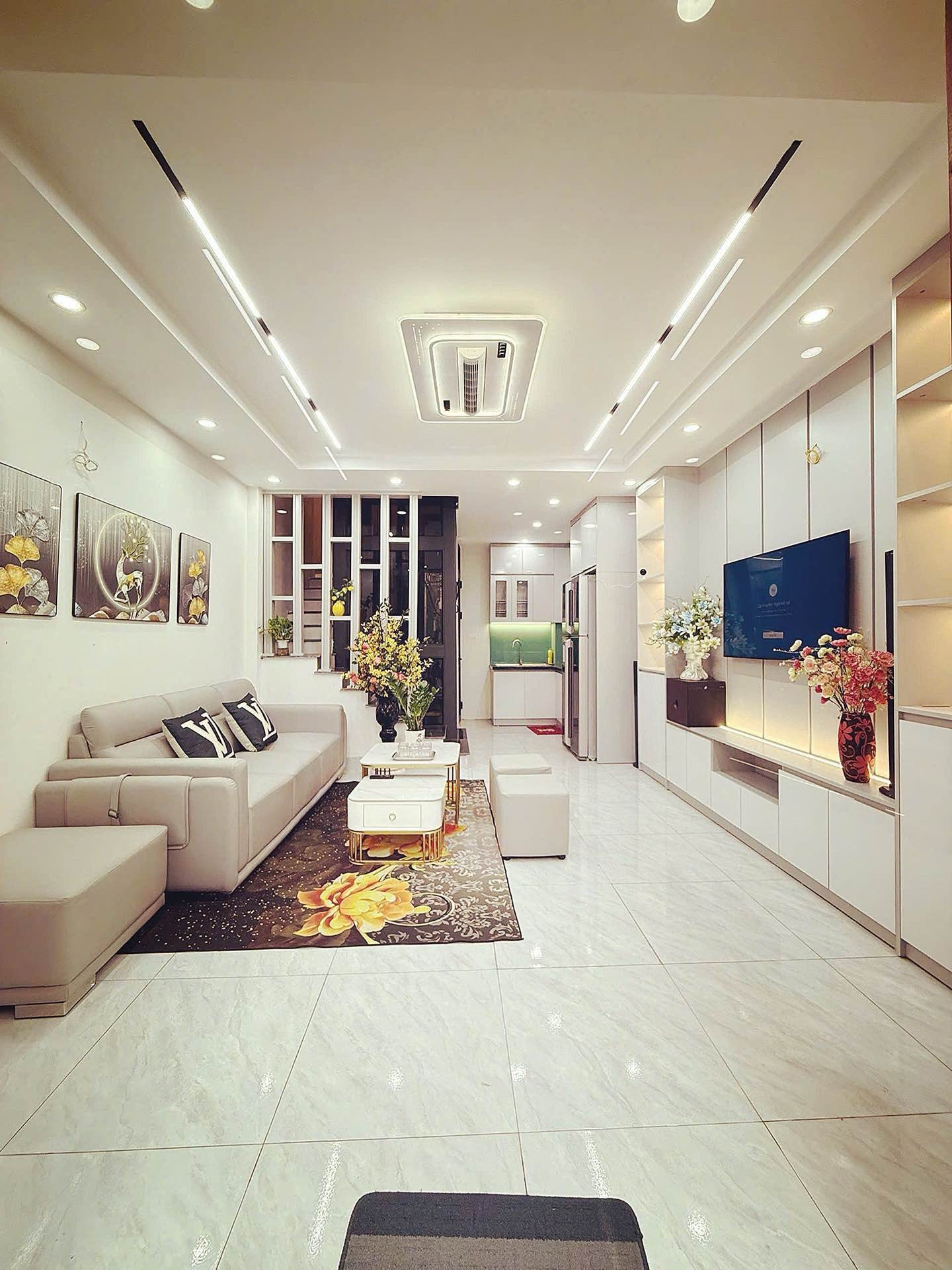 Bán nhà Giải Phóng - diện tích 32m2 6 tầng - thang máy - giá 8,9 tỷ