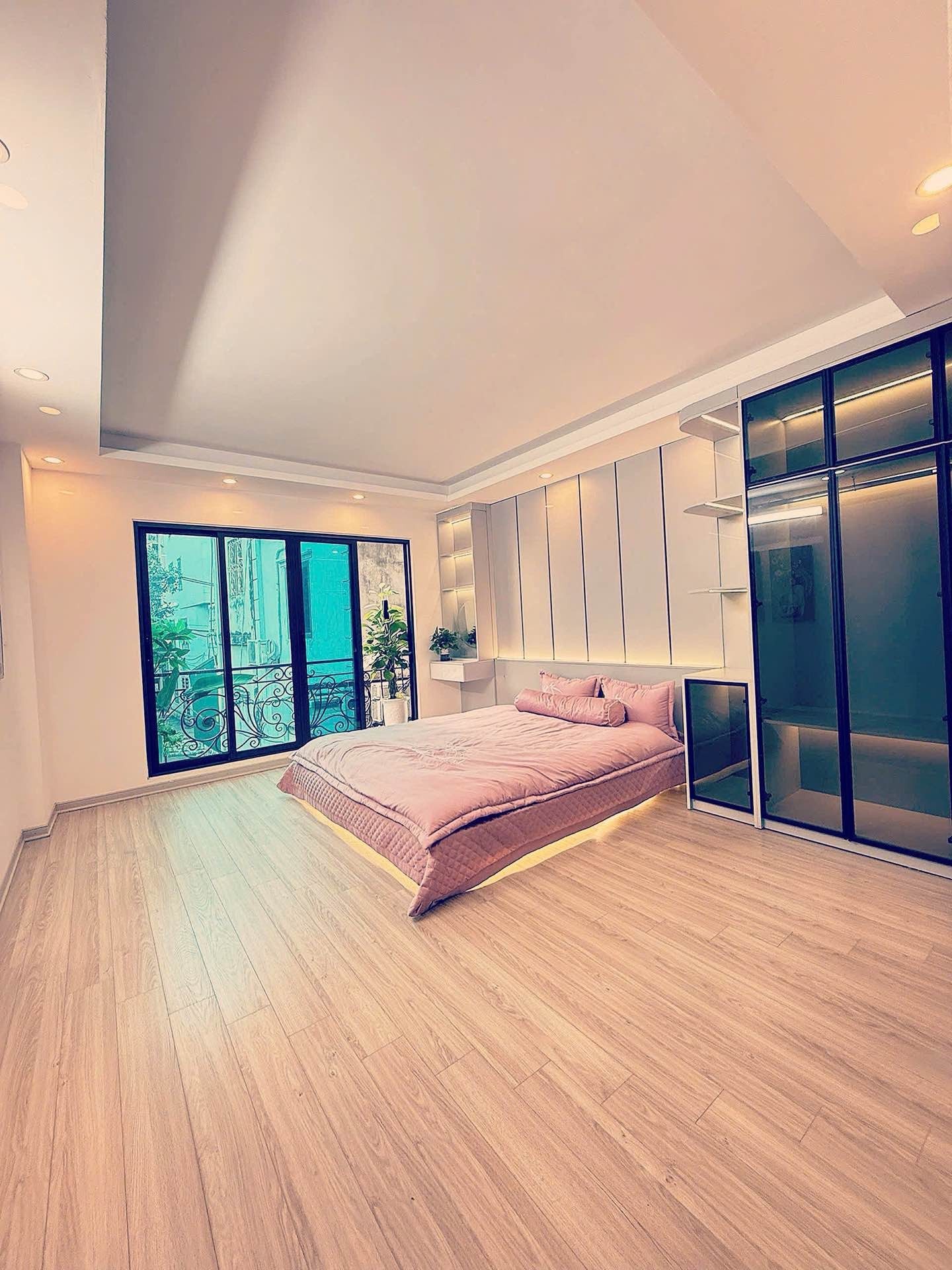 Bán nhà Giải Phóng - diện tích 32m2 6 tầng - thang máy - giá 8,9 tỷ