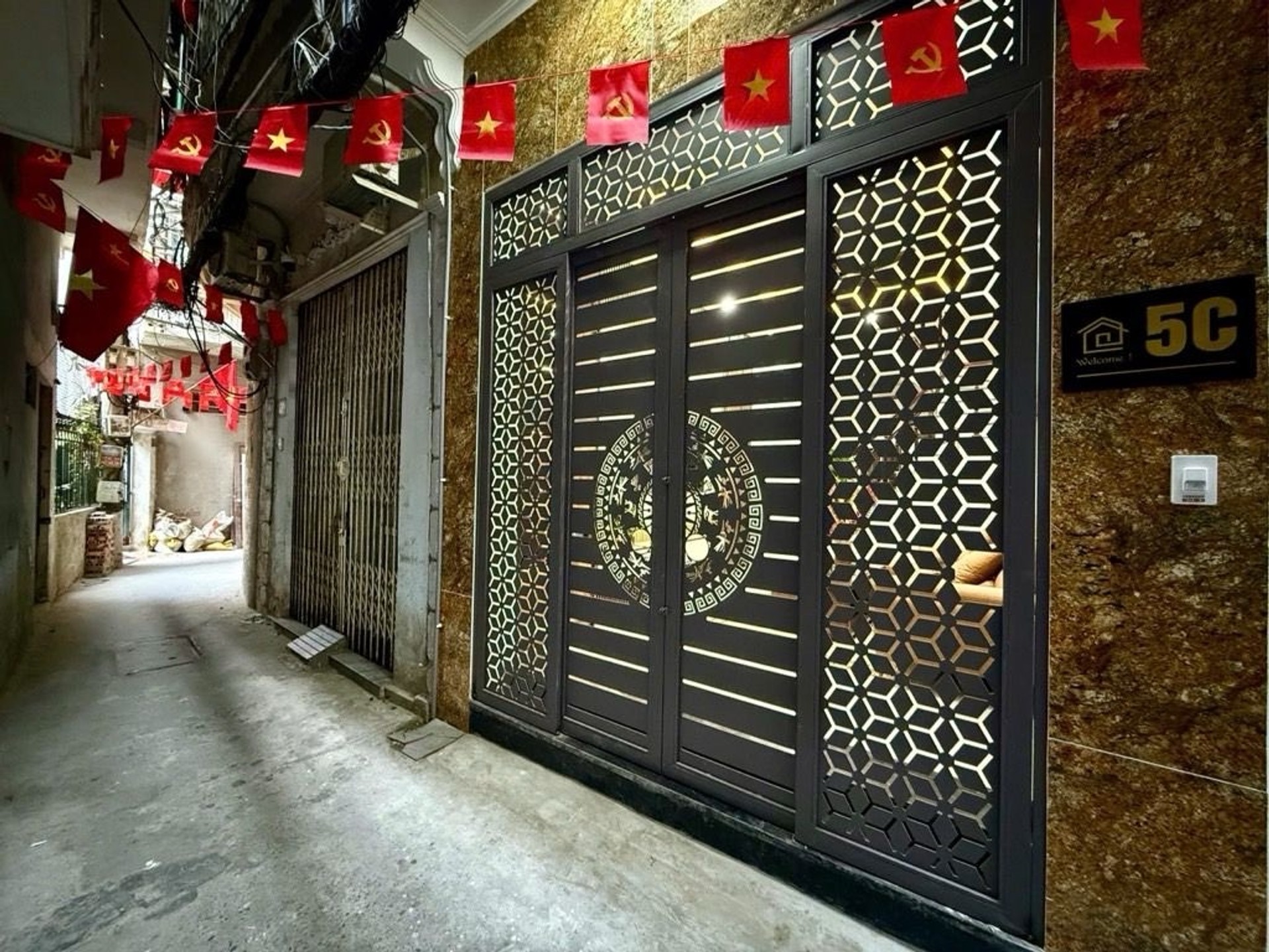 Bán nhà Trường Chinh - diện tích 34m2 4 tầng - Ngõ thông, gần Đại học Y - giá 8,6 tỷ