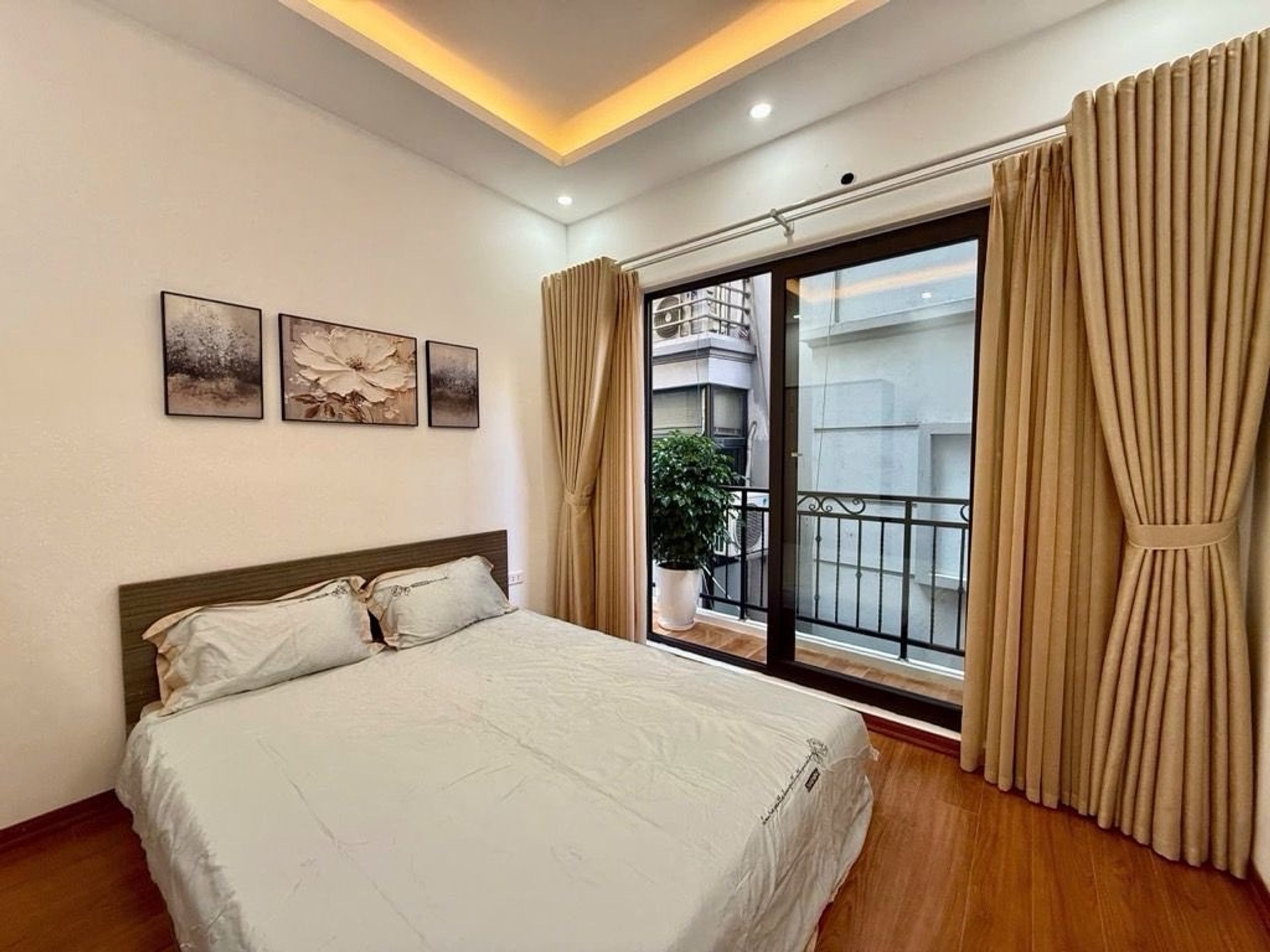Bán nhà Trường Chinh - diện tích 34m2 4 tầng - Ngõ thông, gần Đại học Y - giá 8,6 tỷ