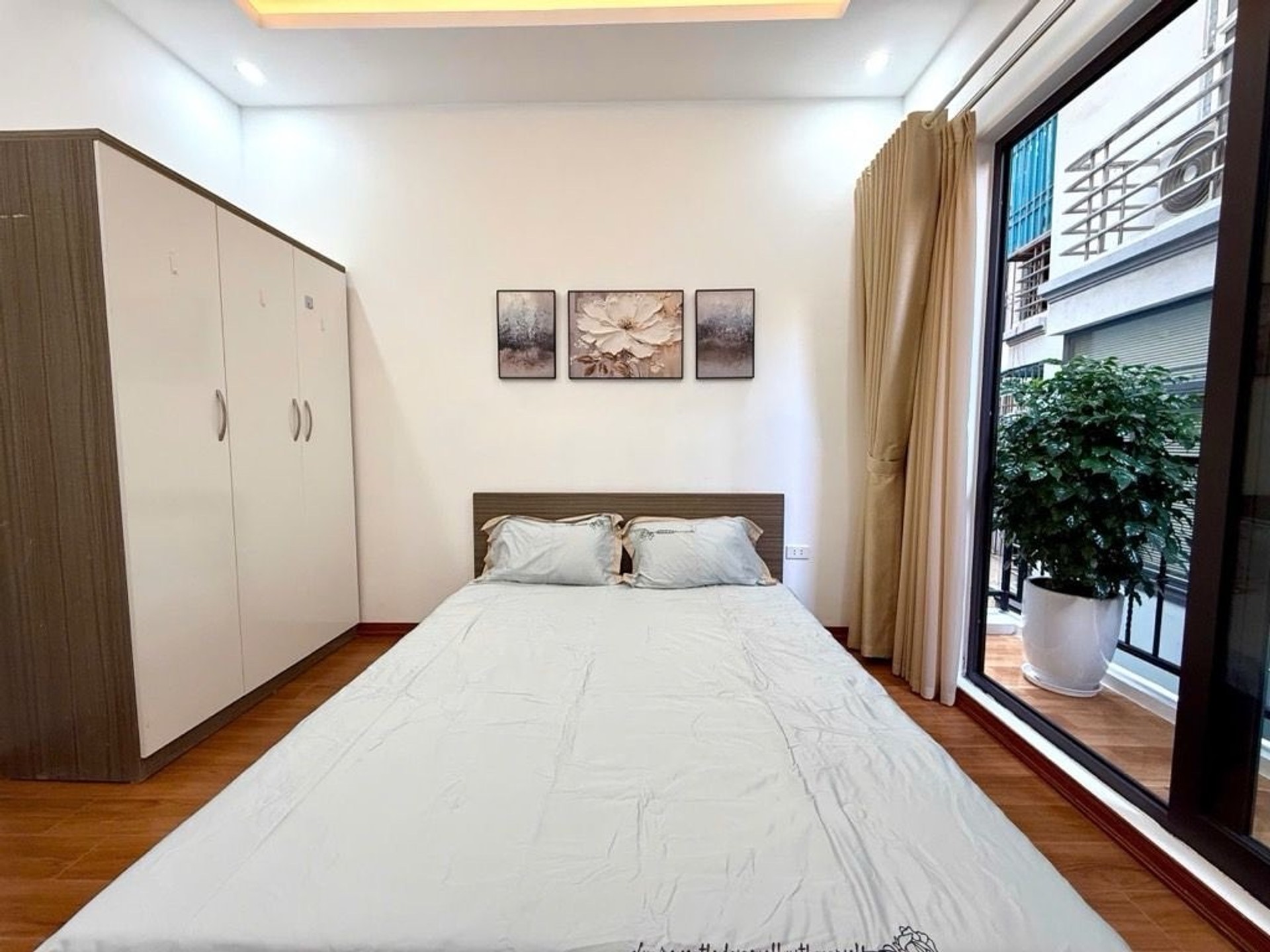 Bán nhà Trường Chinh - diện tích 34m2 4 tầng - Ngõ thông, gần Đại học Y - giá 8,6 tỷ