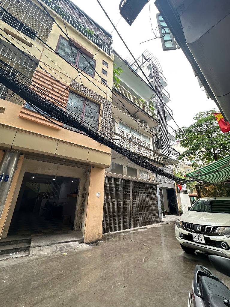 Bán nhà Thái Hà - diện tích 207m2 3 tầng - Mặt ngõ ô tô tránh - giá 58 tỷ