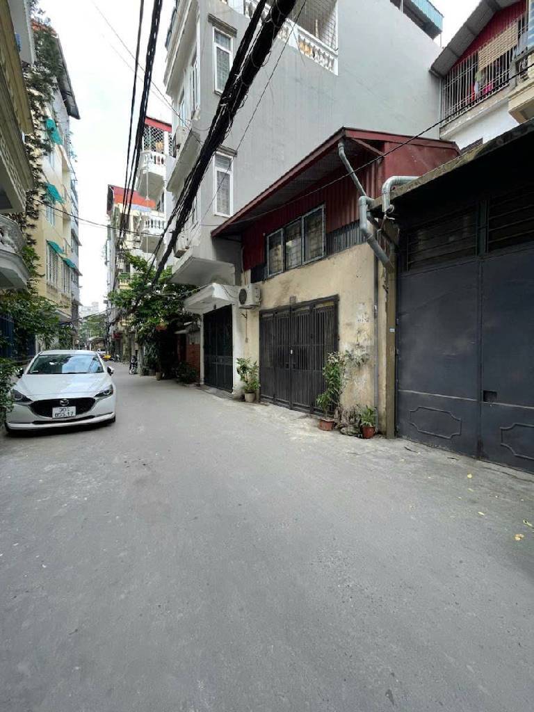 Bán nhà Thái Hà - diện tích 207m2 3 tầng - Mặt ngõ ô tô tránh - giá 58 tỷ