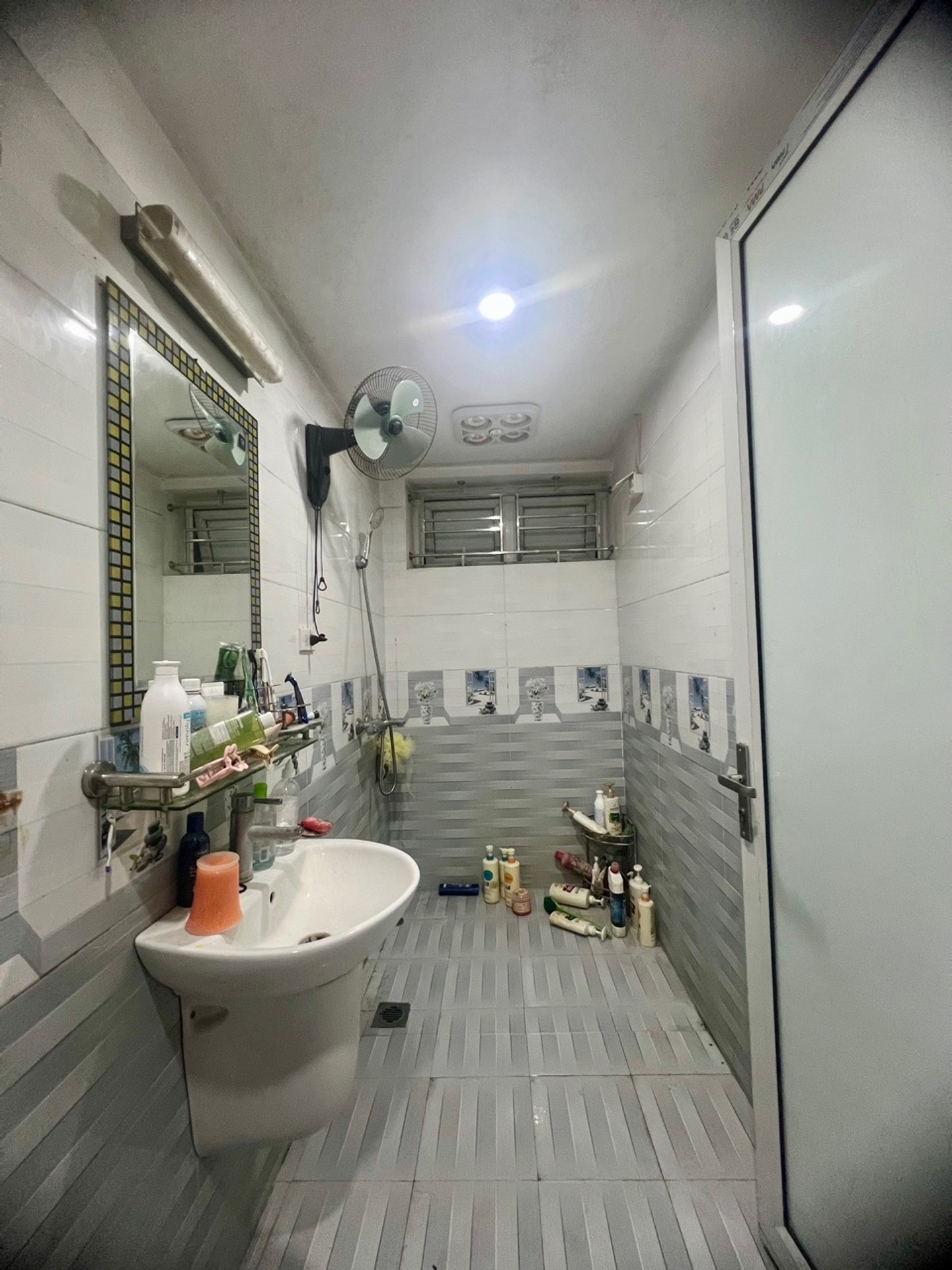 Bán nhà Nguyễn Chính - diện tích 50m2 4 tầng - Ô tô đỗ cửa - giá 14 tỷ