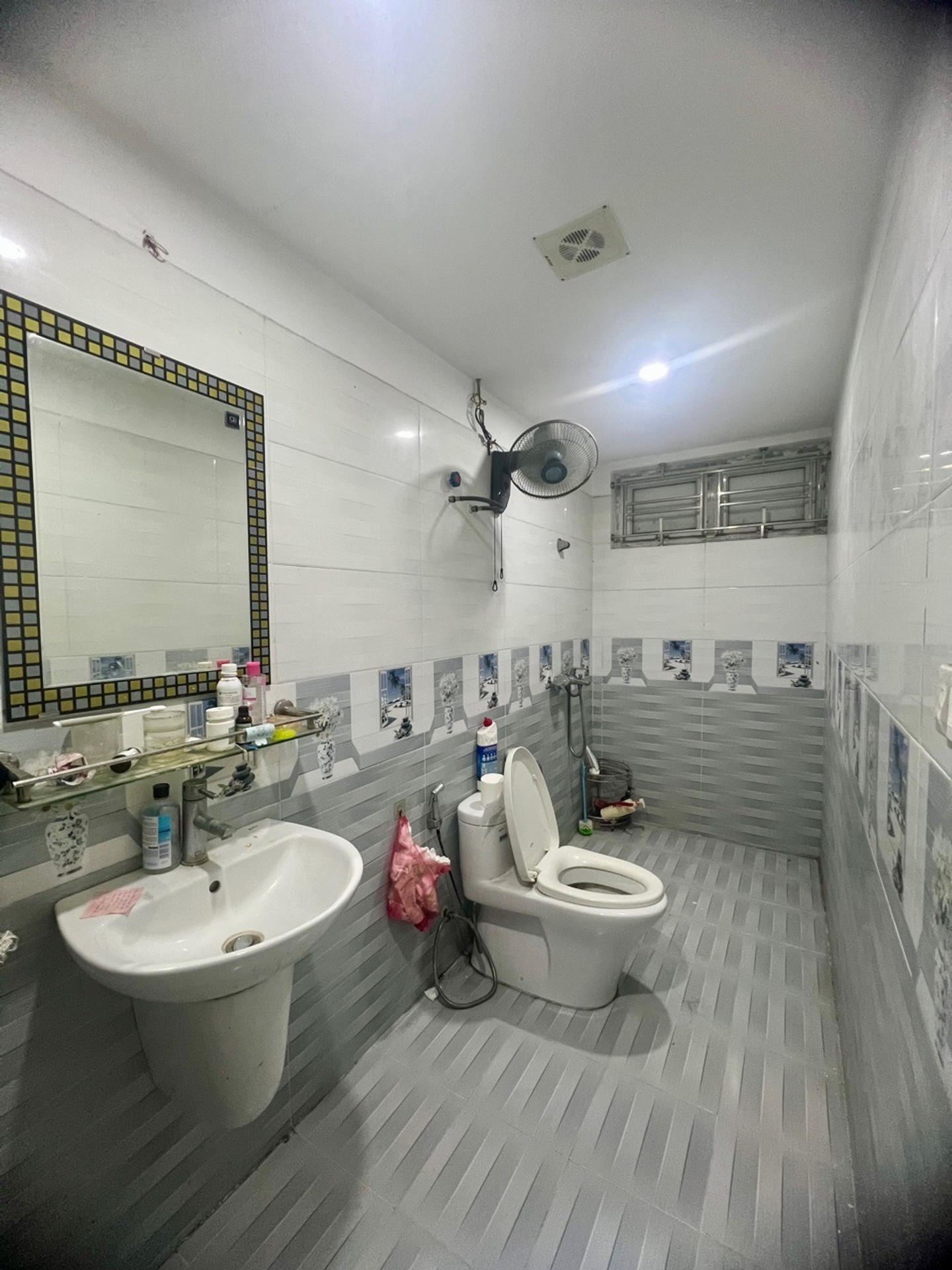 Bán nhà Nguyễn Chính - diện tích 50m2 4 tầng - Ô tô đỗ cửa - giá 14 tỷ