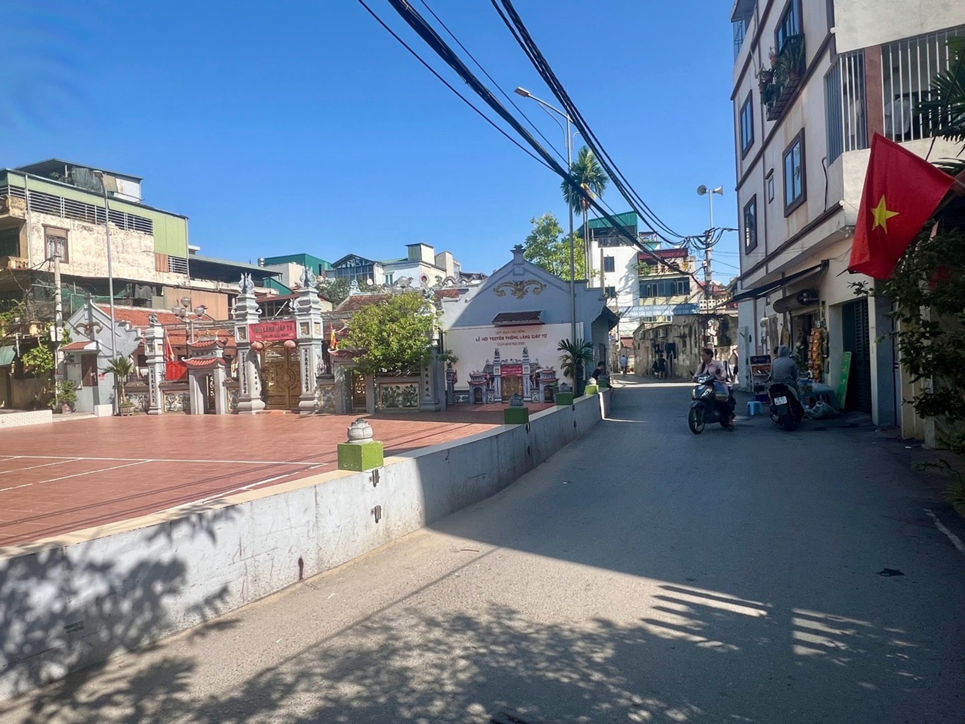 Bán nhà Nguyễn Chính - diện tích 50m2 4 tầng - Ô tô đỗ cửa - giá 14 tỷ