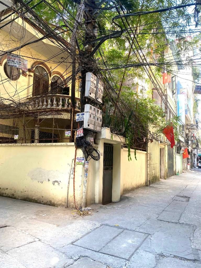 Bán nhà Hoàng Mai - diện tích 79m2 4 tầng - LÔ GÓC 3 MẶT THOÁNG SÁNG - giá 23,99 tỷ