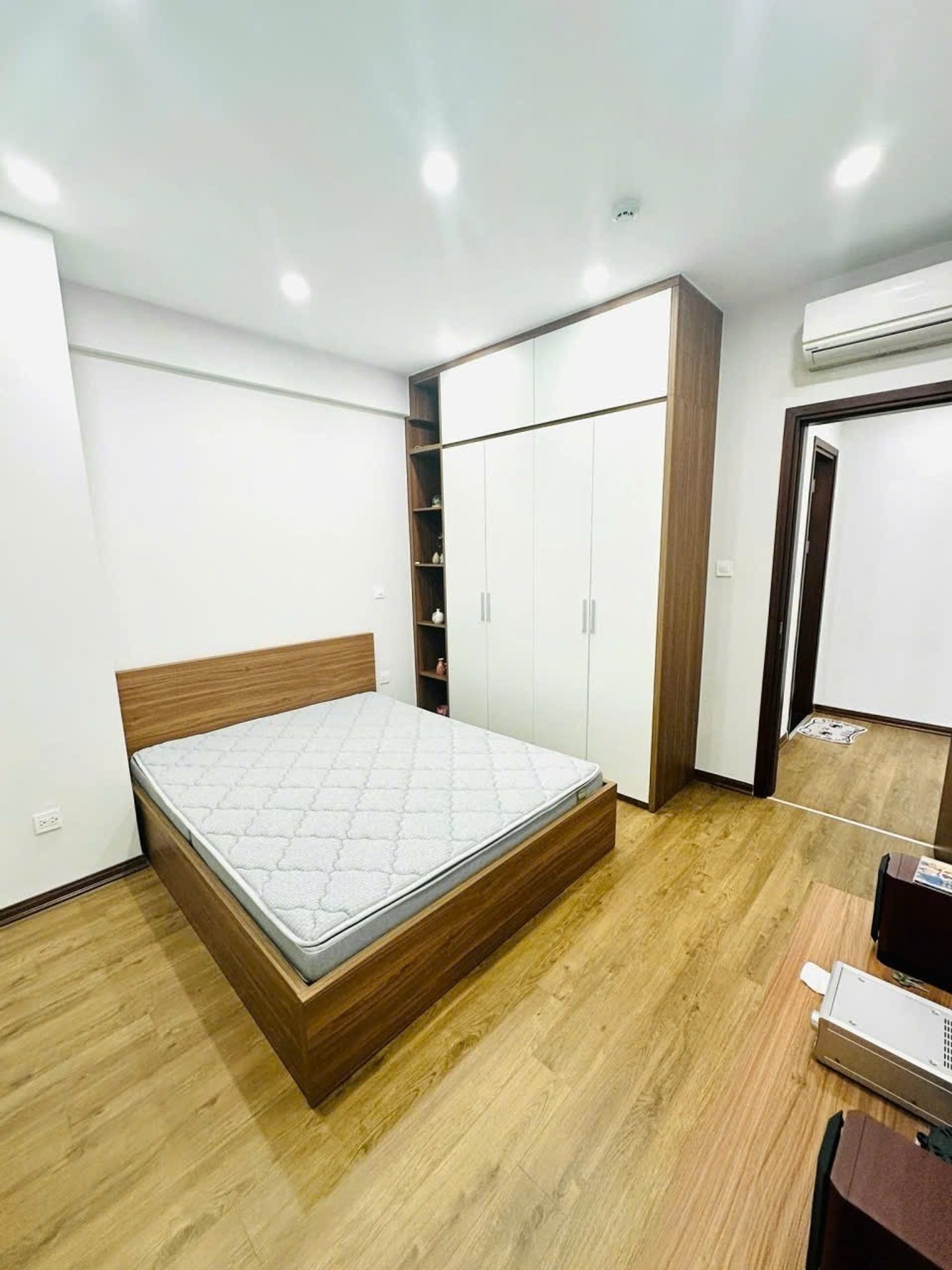 Bán nhà Nguyễn Đức Cảnh - diện tích 91m2 1 tầng - Lô góc - giá 7,1 tỷ
