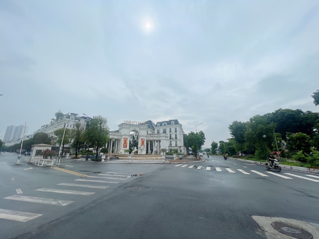 Bán nhà Loiis III - diện tích 105m2 6 tầng - Ô tô tránh - giá 52 tỷ