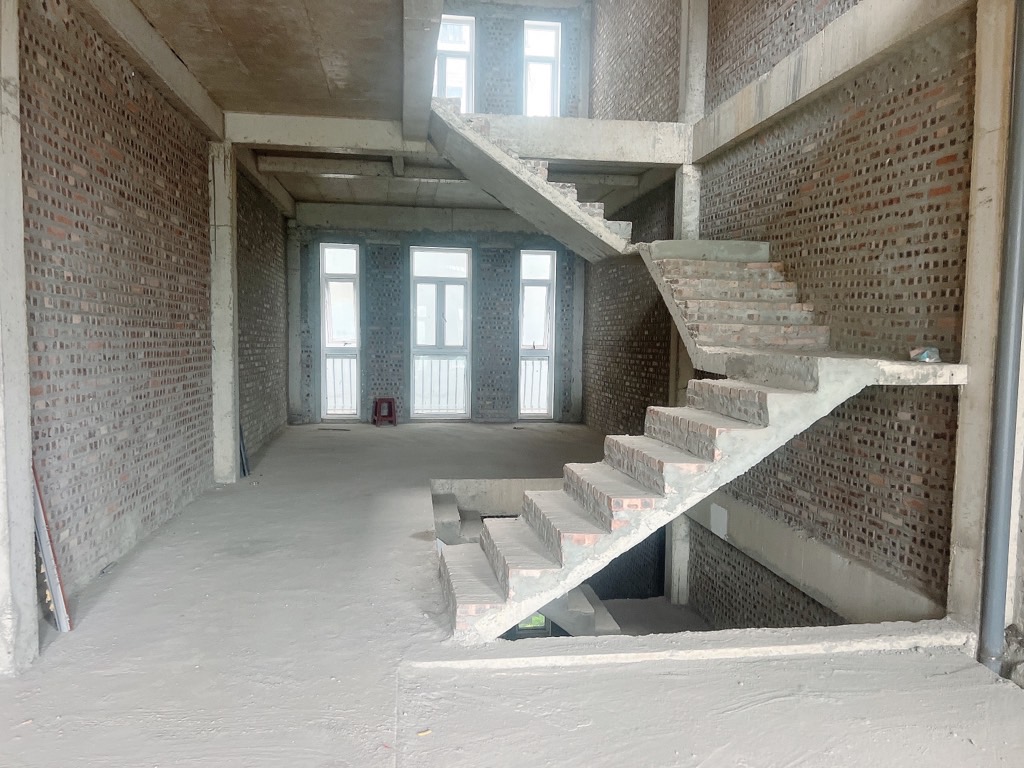 Bán nhà Loiis III - diện tích 105m2 6 tầng - Ô tô tránh - giá 52 tỷ