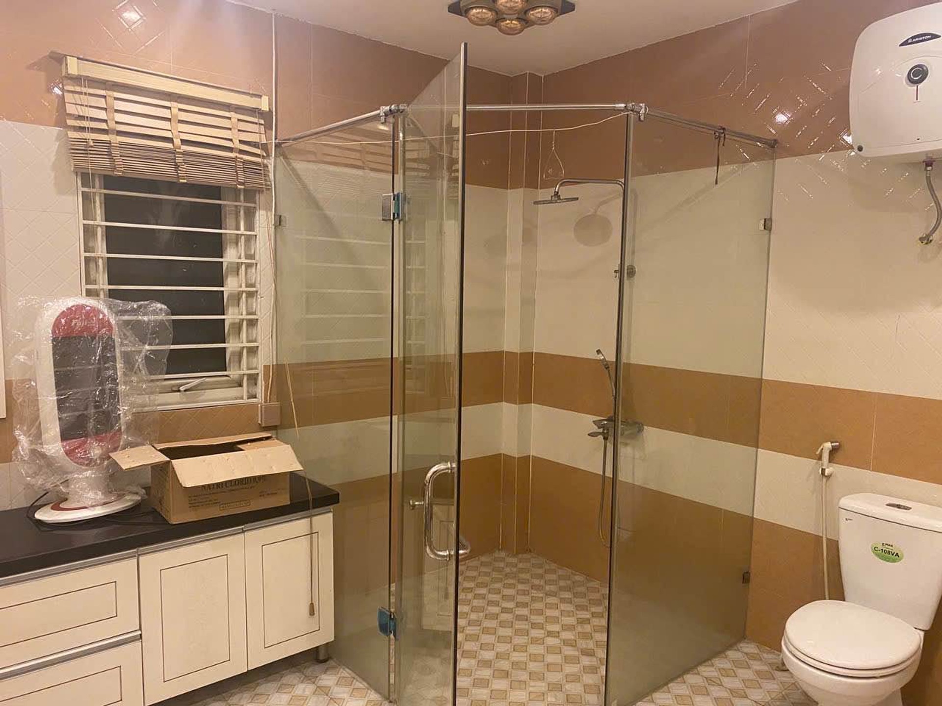 Bán nhà Nguyễn Chính - diện tích 37m2 5 tầng - Ô tô tải đỗ - giá 10,5 tỷ