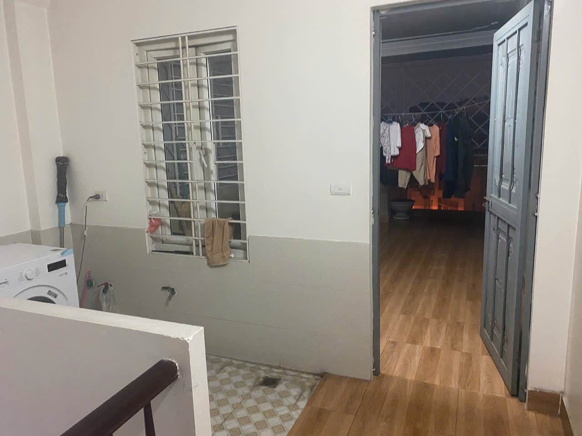 Bán nhà Nguyễn Chính - diện tích 37m2 5 tầng - Ô tô tải đỗ - giá 10,5 tỷ