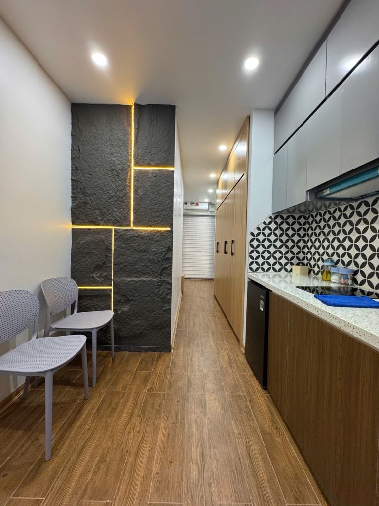 Bán nhà Vũ Ngọc Phan - diện tích 90m2 8 tầng - GARA Ô TÔ - KINH DOANH - 2 MẶT NGÕ - giá 41 tỷ