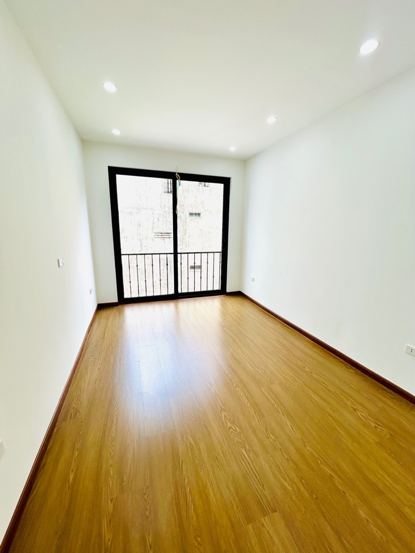 Bán nhà Hai Bà Trưng - diện tích 31m2 4 tầng - Nhà chưa sổ, nhiều tiện ích - giá 10,7 tỷ